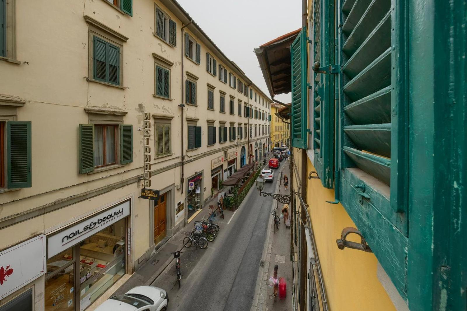 Moderno A 2 Minuti Dalla Stazione Con Ac E Wifi * Florence