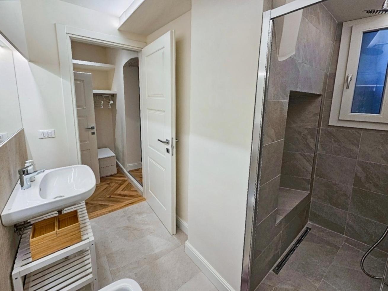 Apartment Centralissimo Due Passi Dal Duomo Per Gruppi Florence