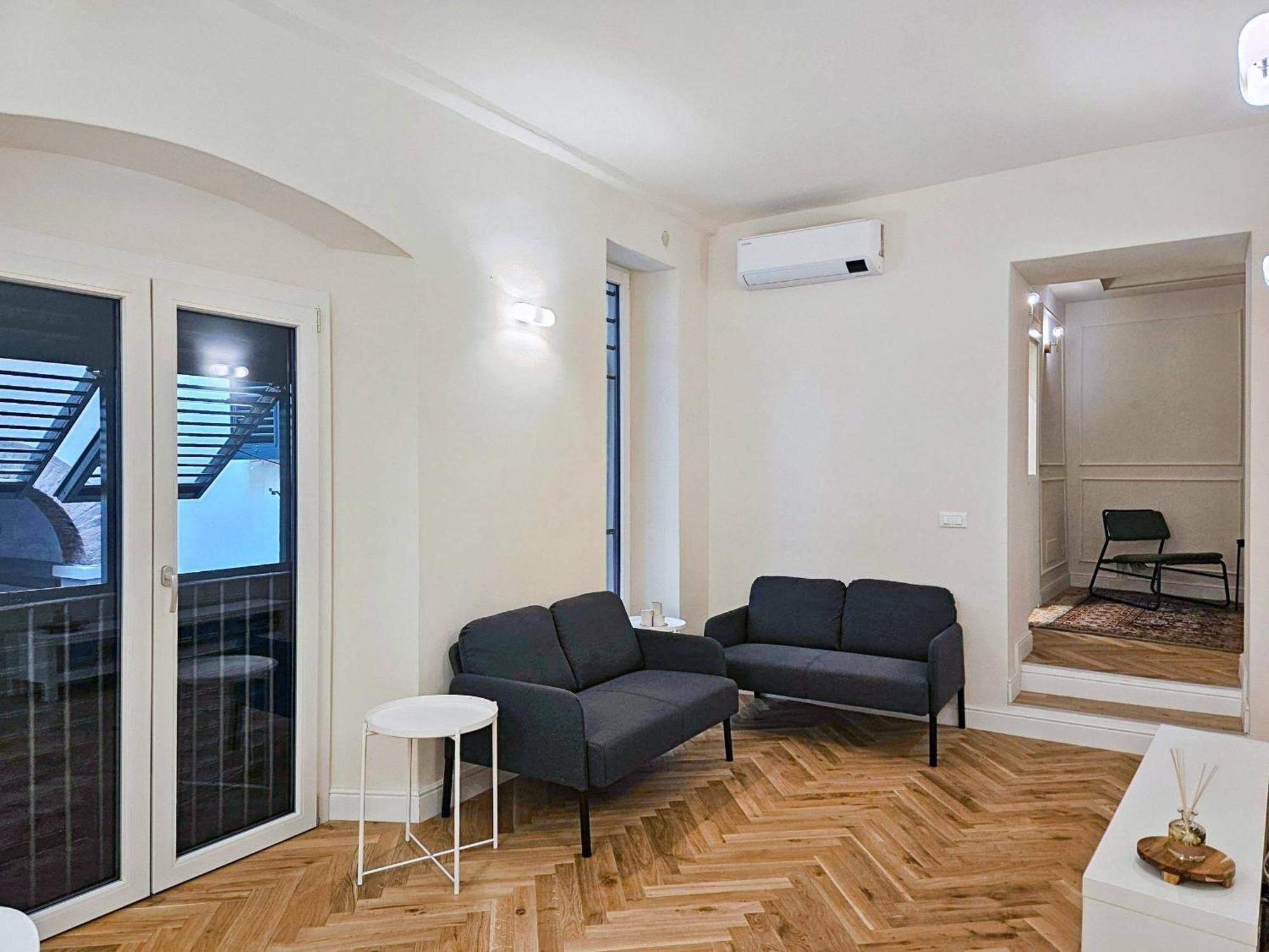 Centralissimo Due Passi Dal Duomo Per Gruppi Apartment