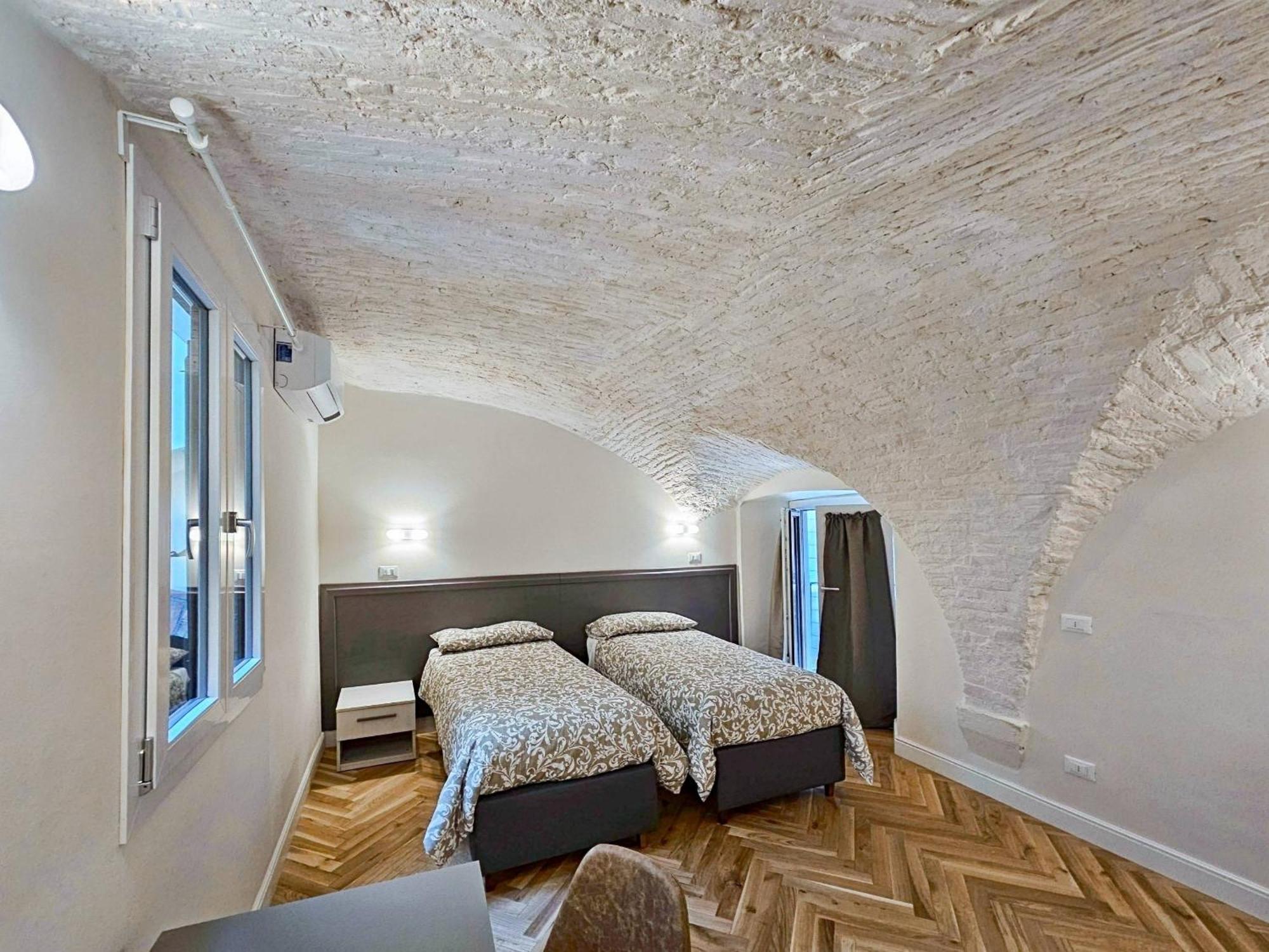 Centralissimo Due Passi Dal Duomo Per Gruppi Apartment Florence