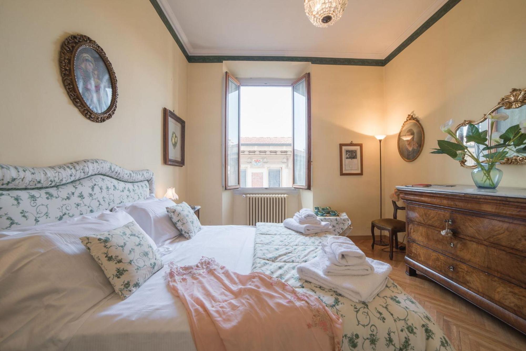 Italian Experience-duomo Apartment *