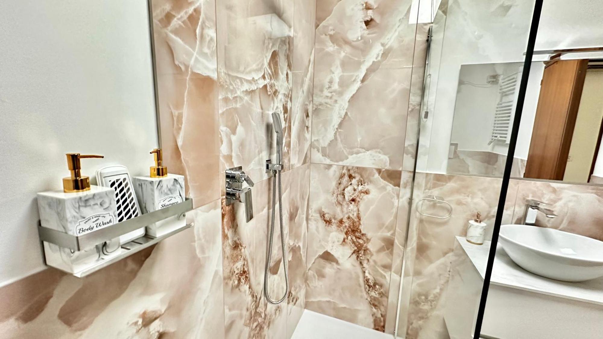 Apartment Davanti Al Duomo-appartamento Storico Florence