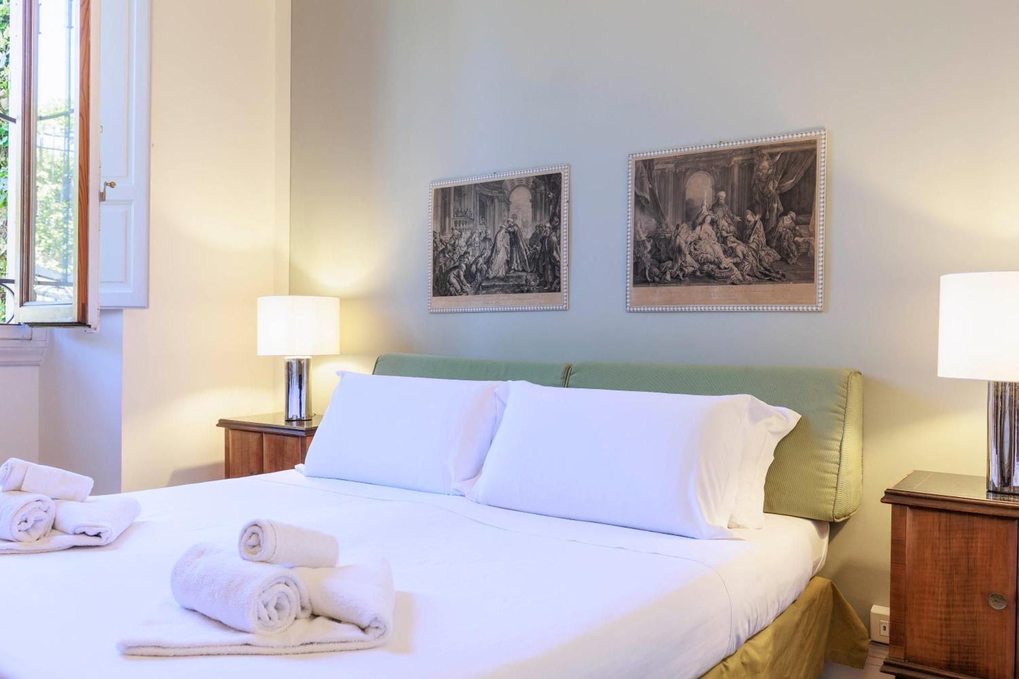 Apartment Huge With Private Garden Florence