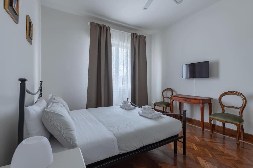 Santa Maria Novella Large Apartment Florence