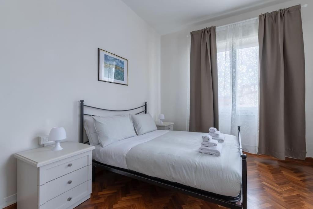Santa Maria Novella Large Apartment *
