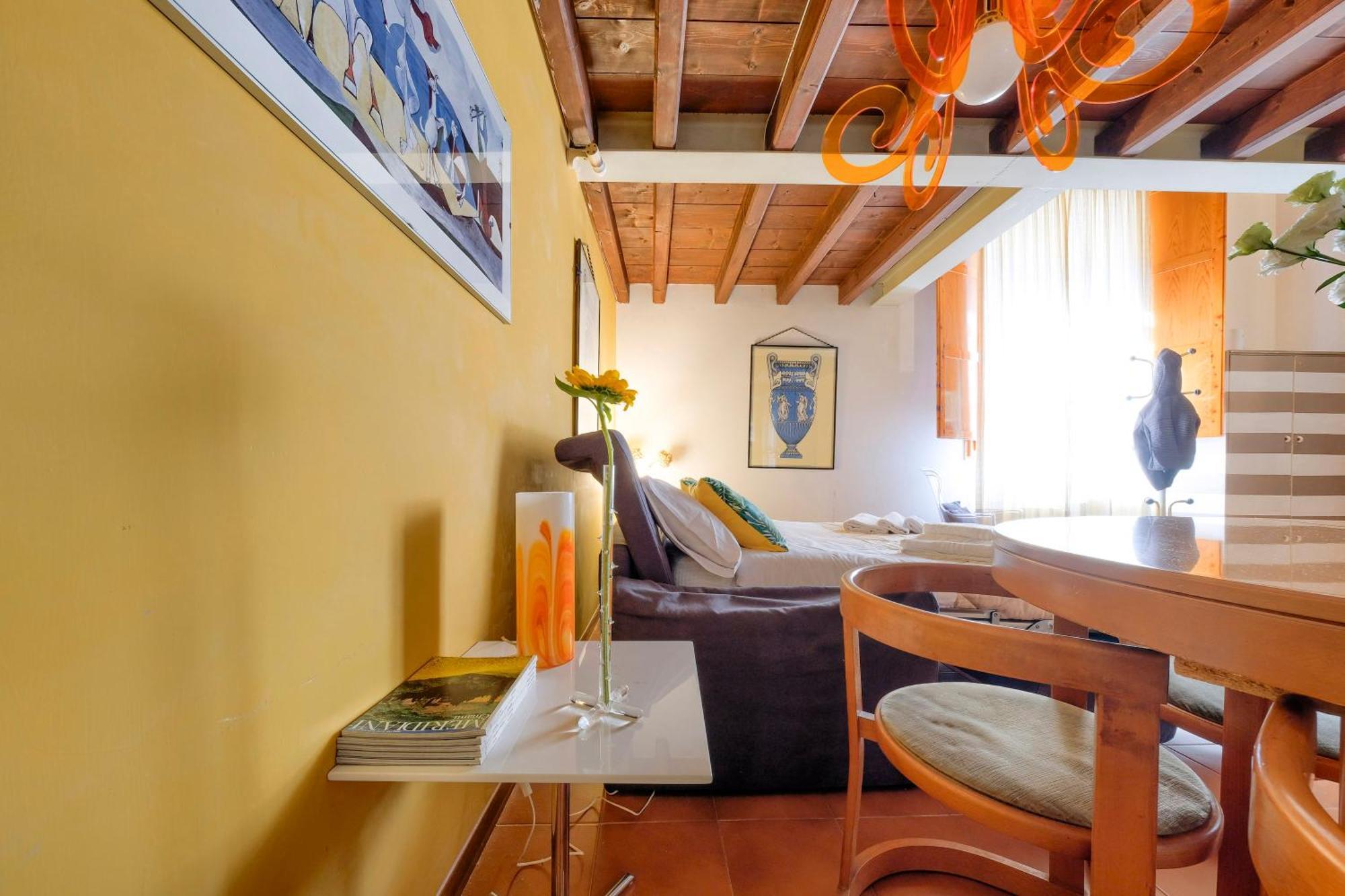Apartment La Casa Di Dante Alighieri Florence