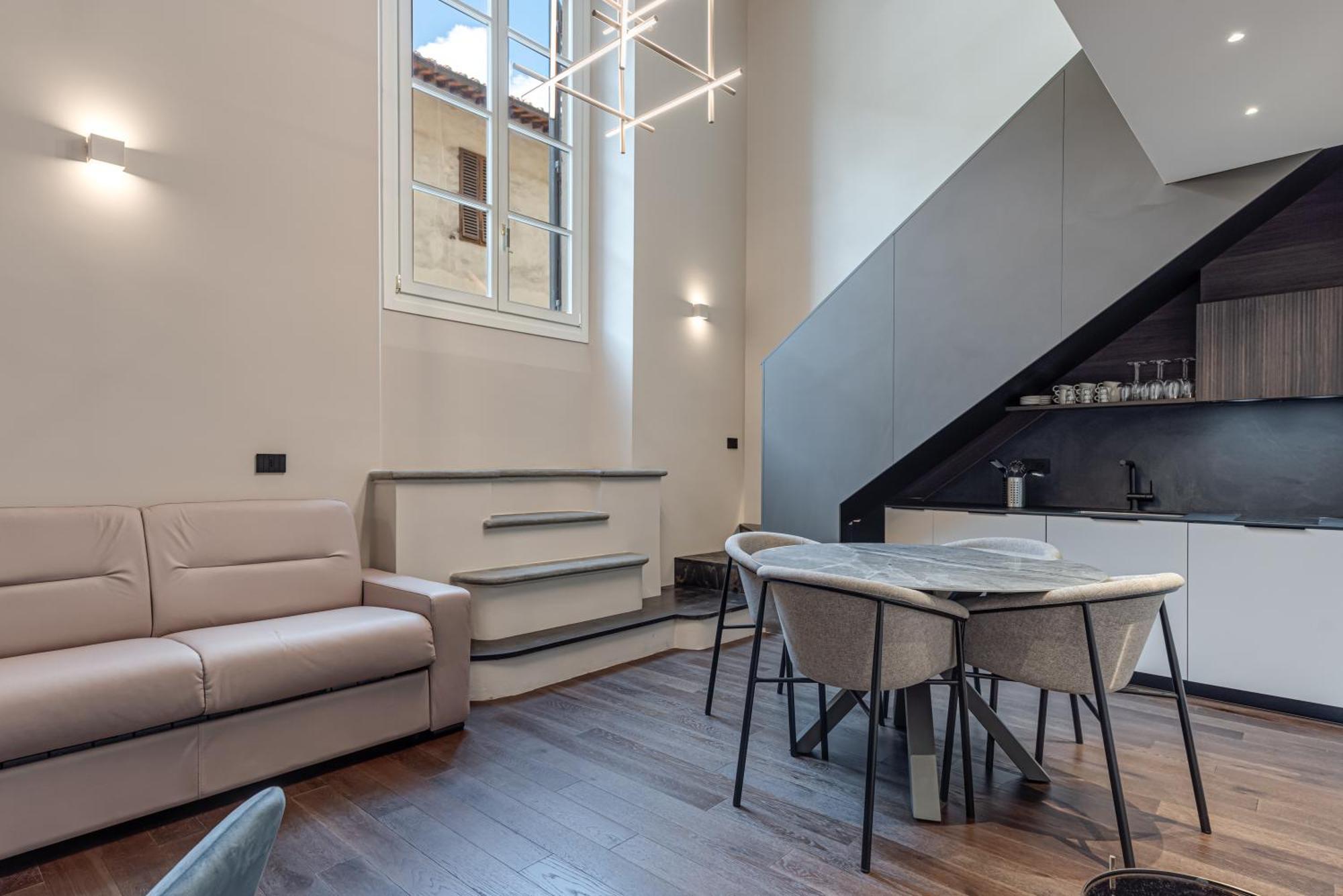 Deluxe Flat In Center *