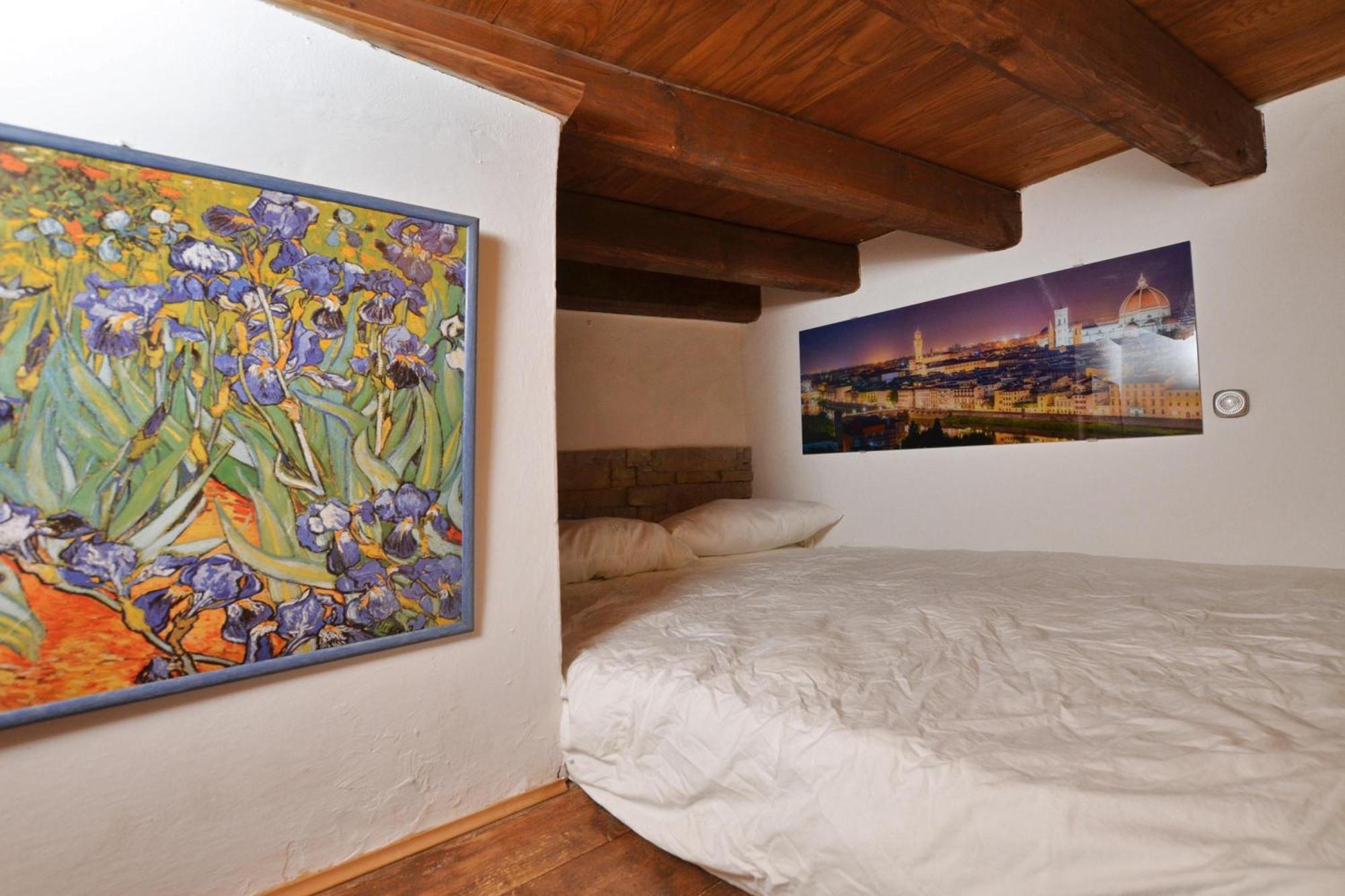 Casina Magnoli - Happy *
