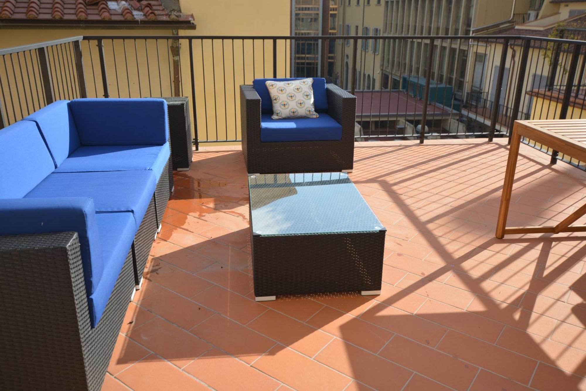 Apartment Servi Elegant With Terrace Florence