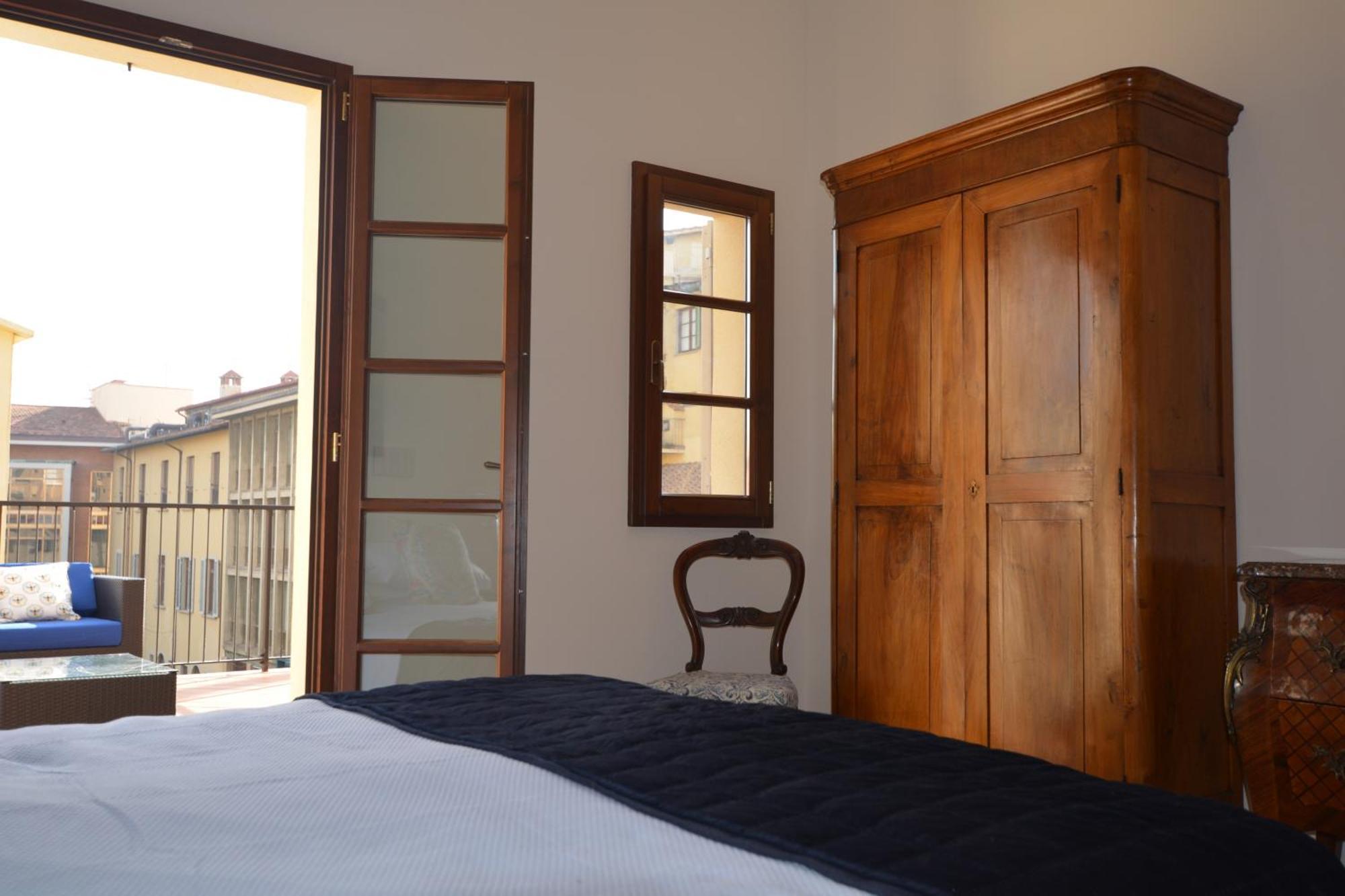 Servi Elegant With Terrace