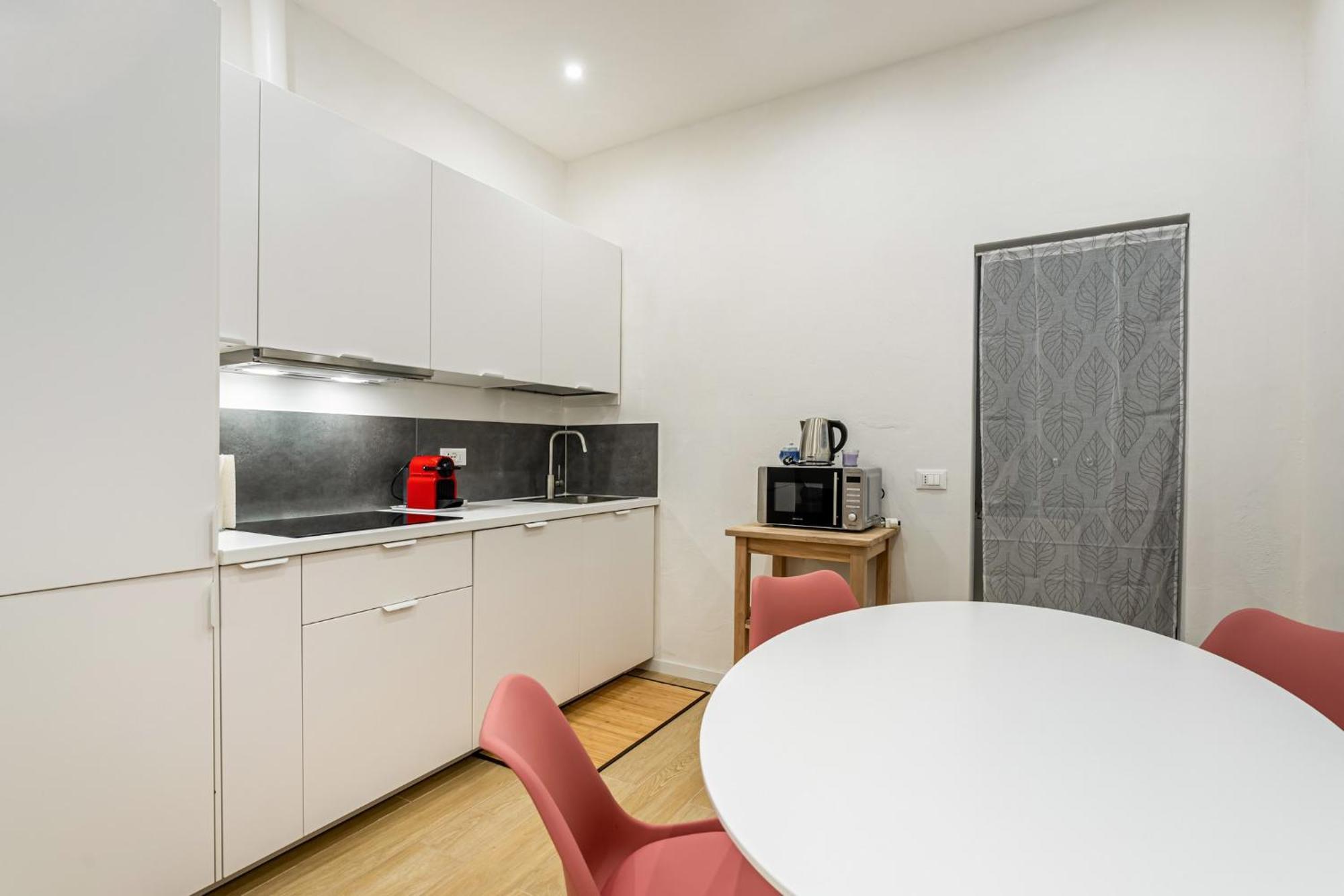 Giardino Della Fortezza Modern X6 With Patio Apartment *