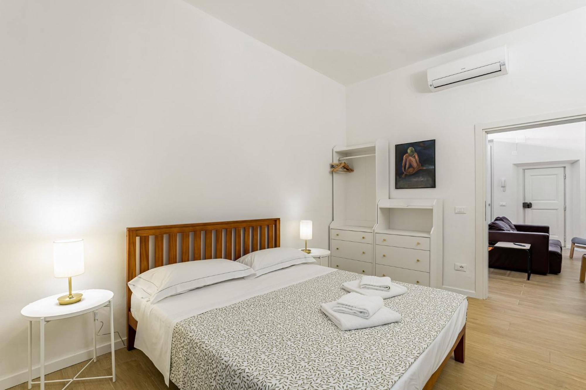 Giardino Della Fortezza Modern X6 With Patio Apartment Florence
