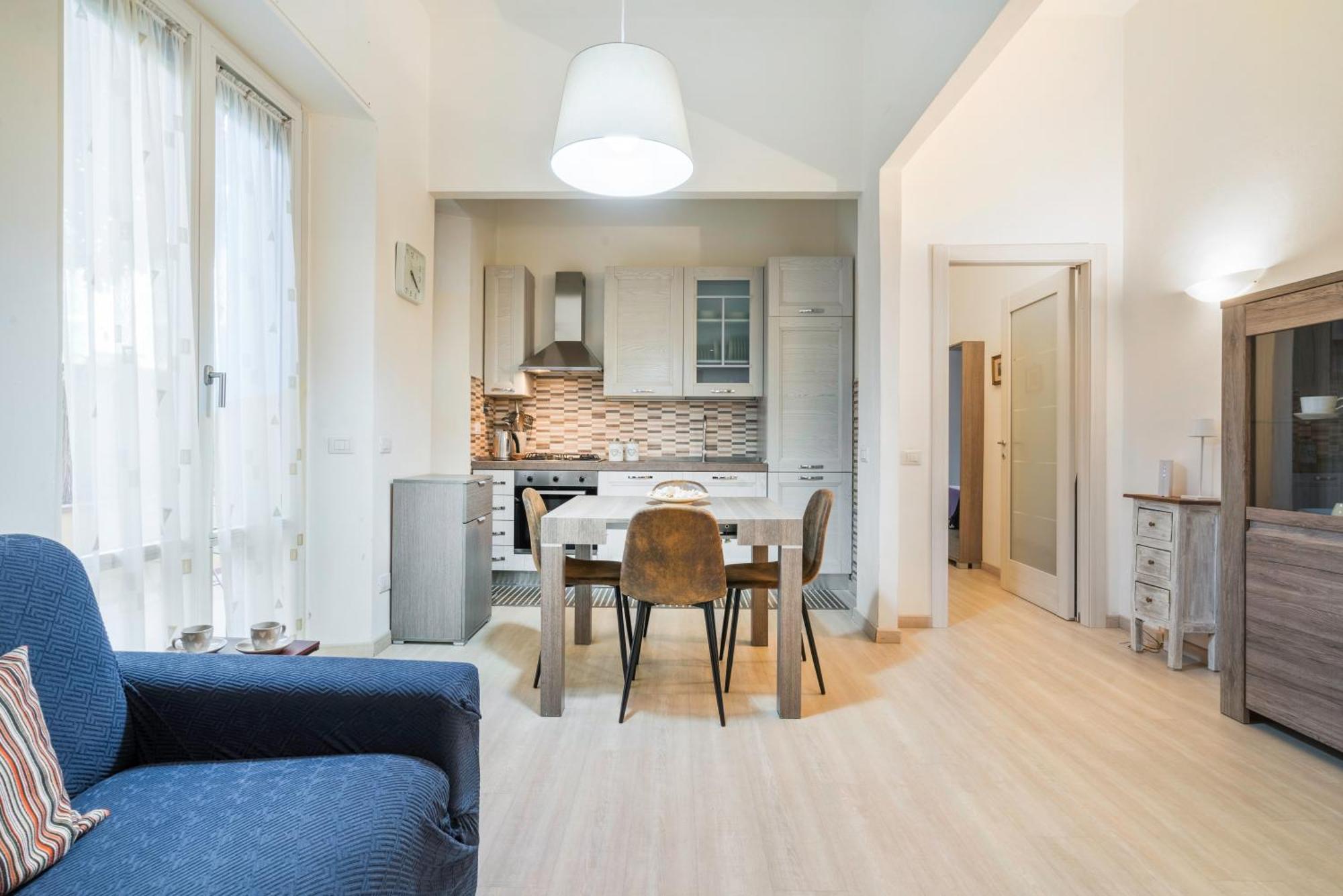 Incantevole Con Patio Apartment *