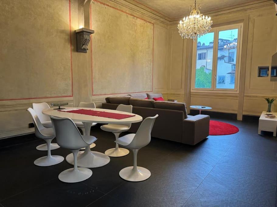 Apartment Next To The Cathedral Duomo Florence