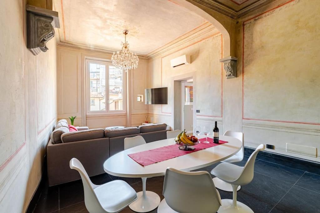 Apartment Next To The Cathedral Duomo Florence