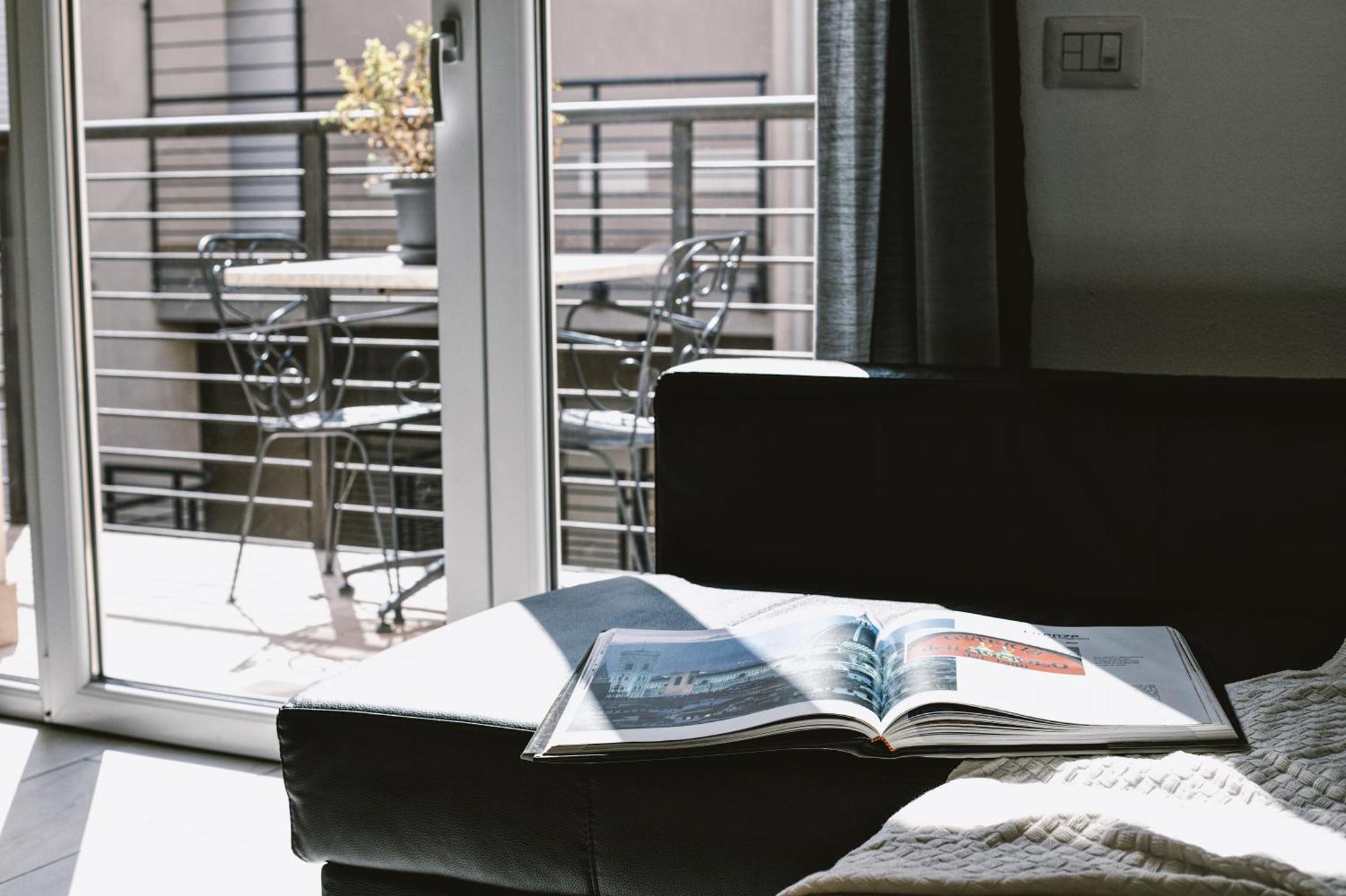 Apartment Dream Homes *