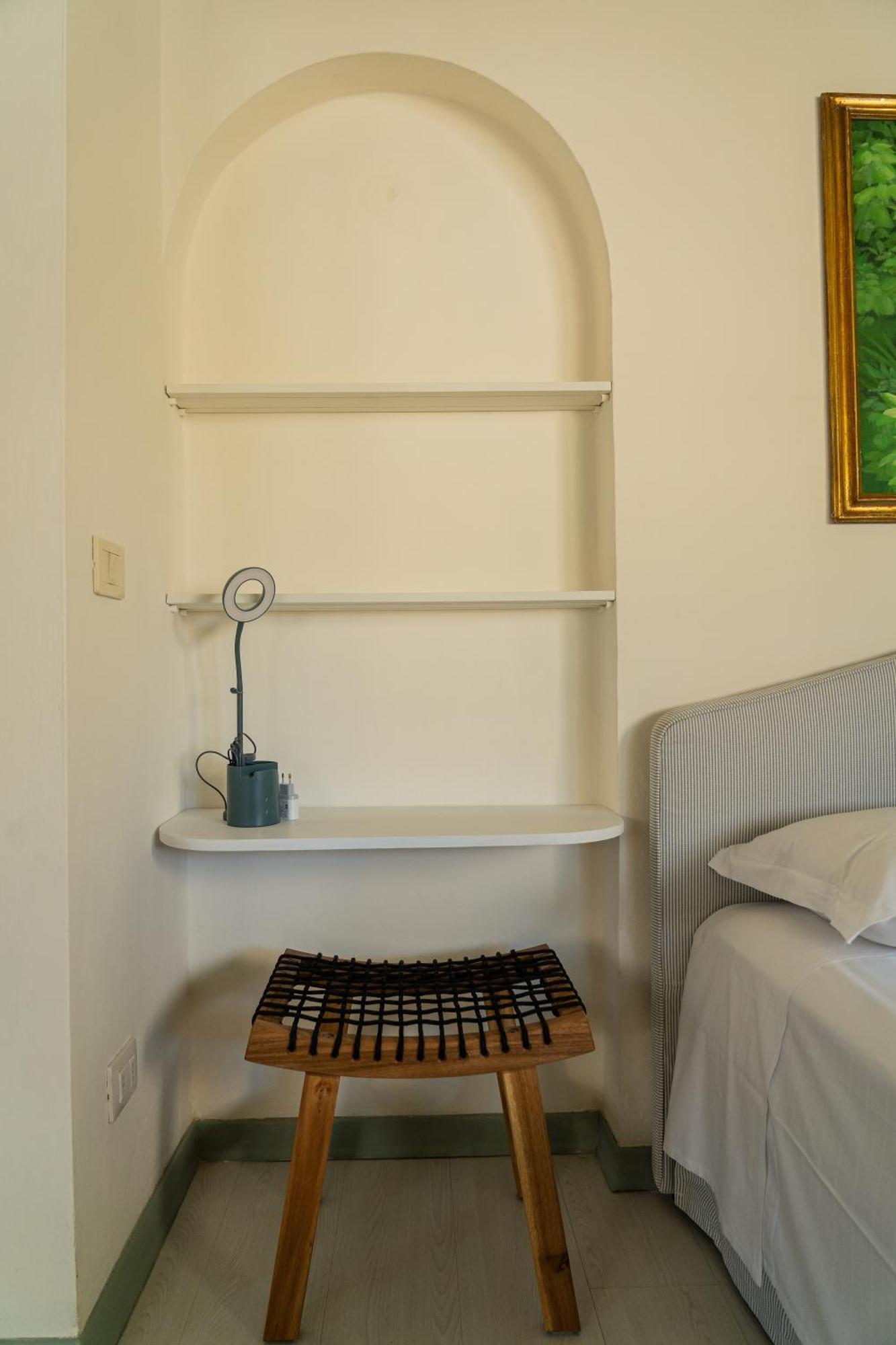 Friendly & Small 1-br With Beautiful Terrace Apartment