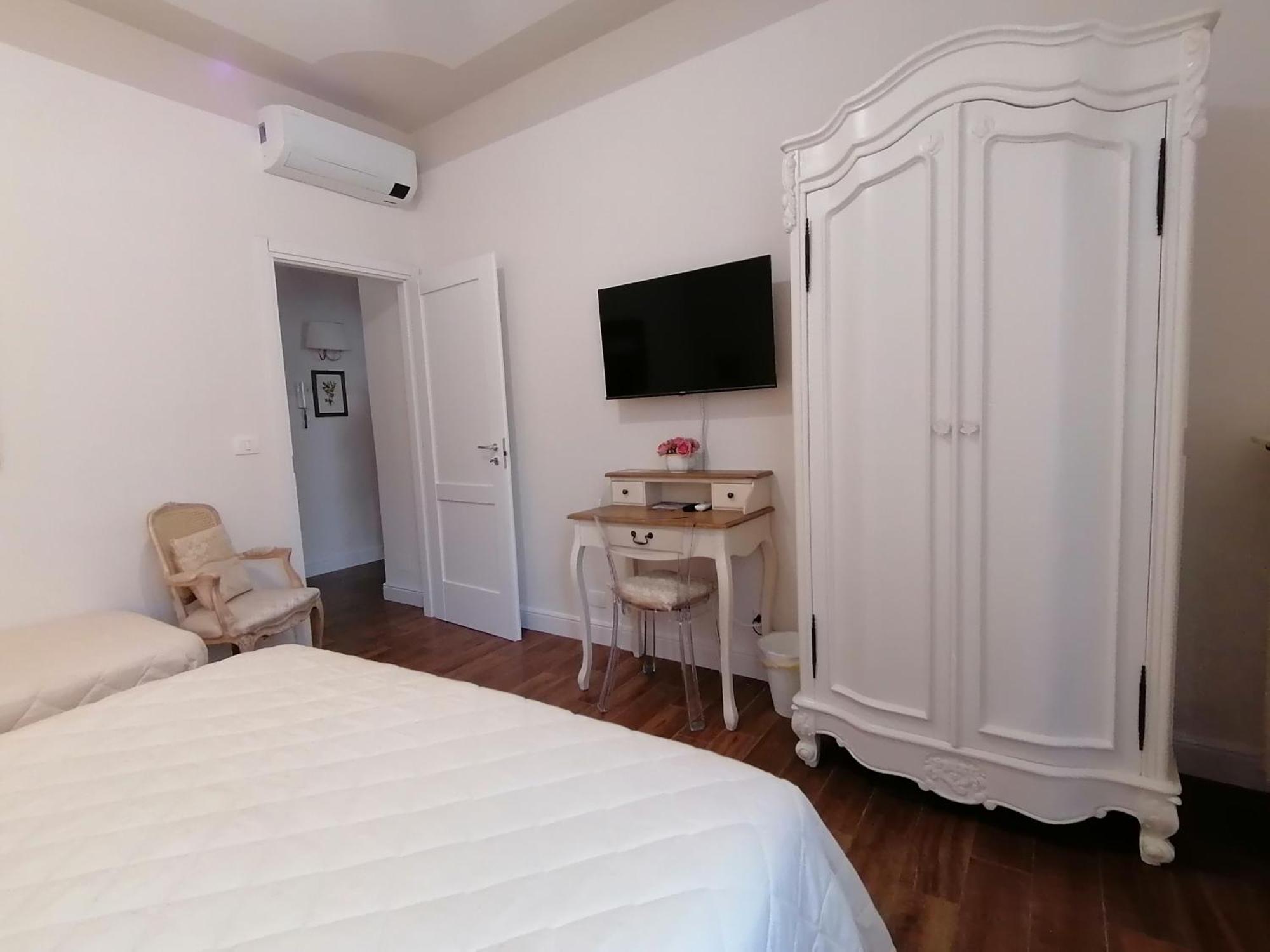 L'angolo Di - The Corner Apartment