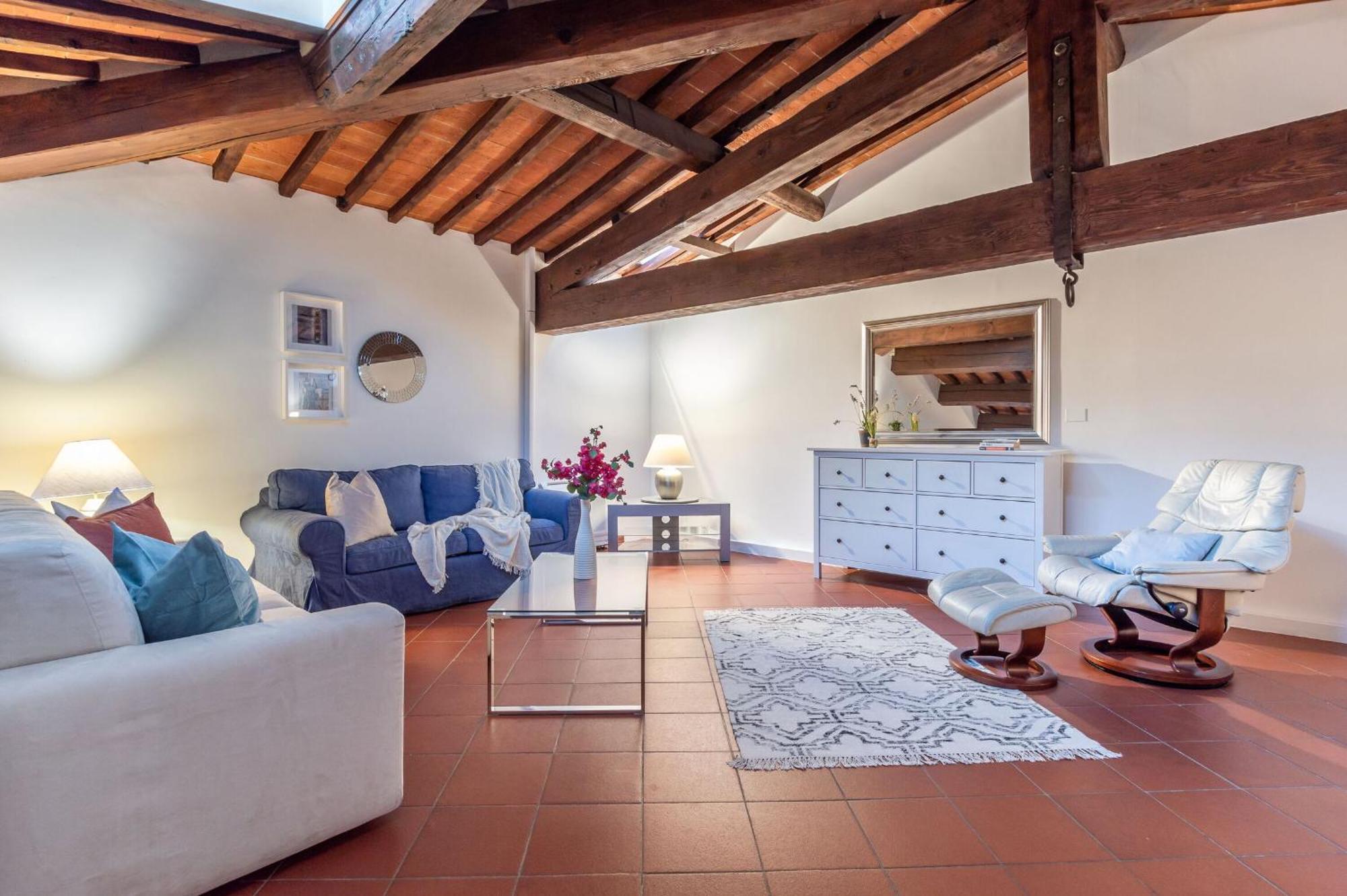 Rondinelli Escape Apartment