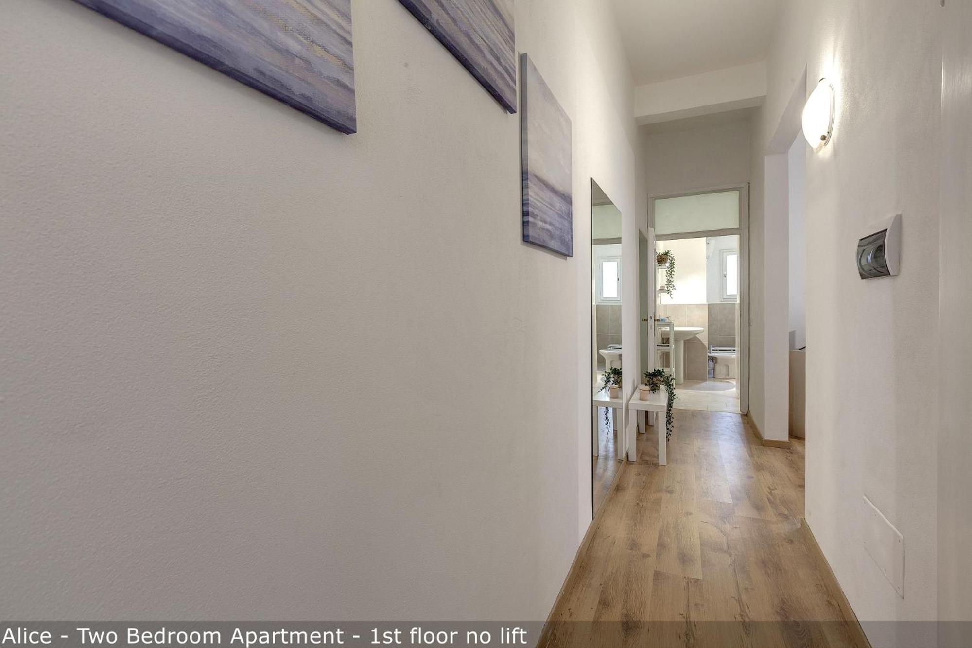Apartment Alice & Ellen By Mamo Florence