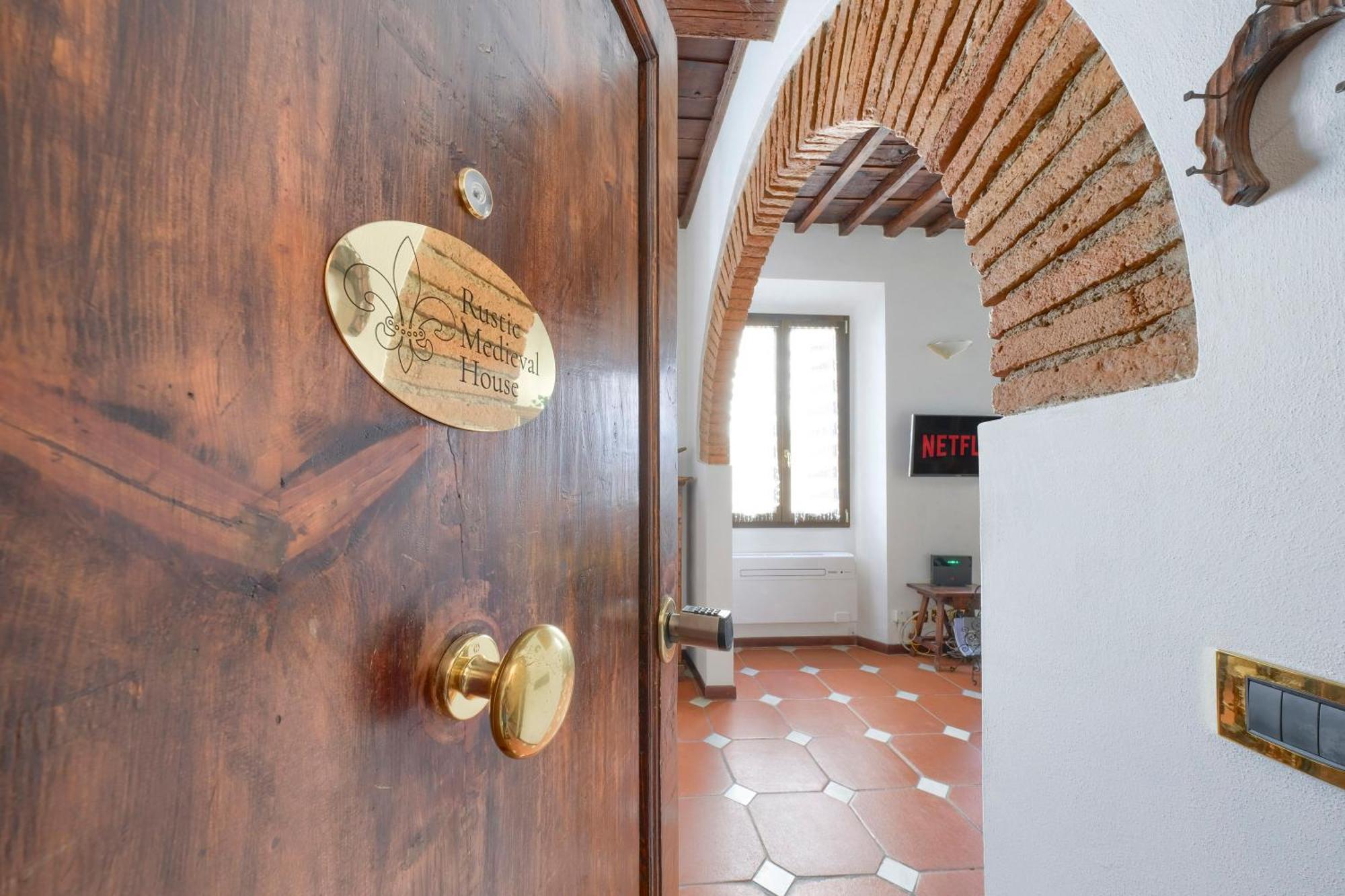Apartment Rustic Medieval House-dimora Medievale Fiorentina