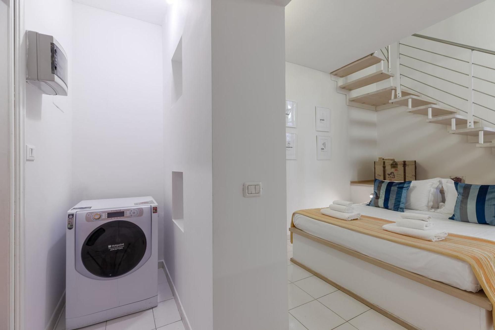 Charming Loft Near The Duomo Cathedral Apartment
