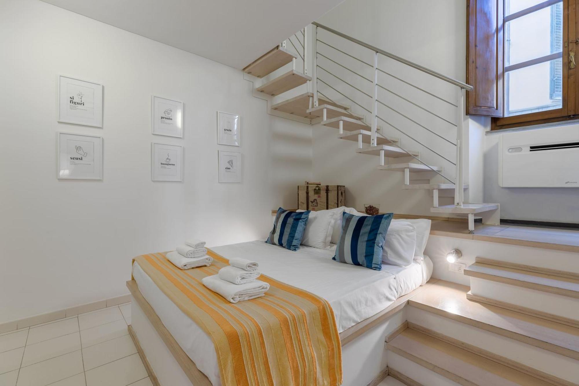 Charming Loft Near The Duomo Cathedral *
