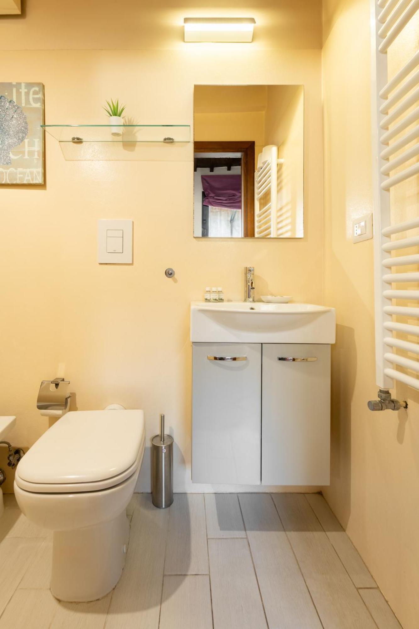 Apartment Keys Of Italy - Verdi 2 - Ampio Monolocale In Santa Croce Florence