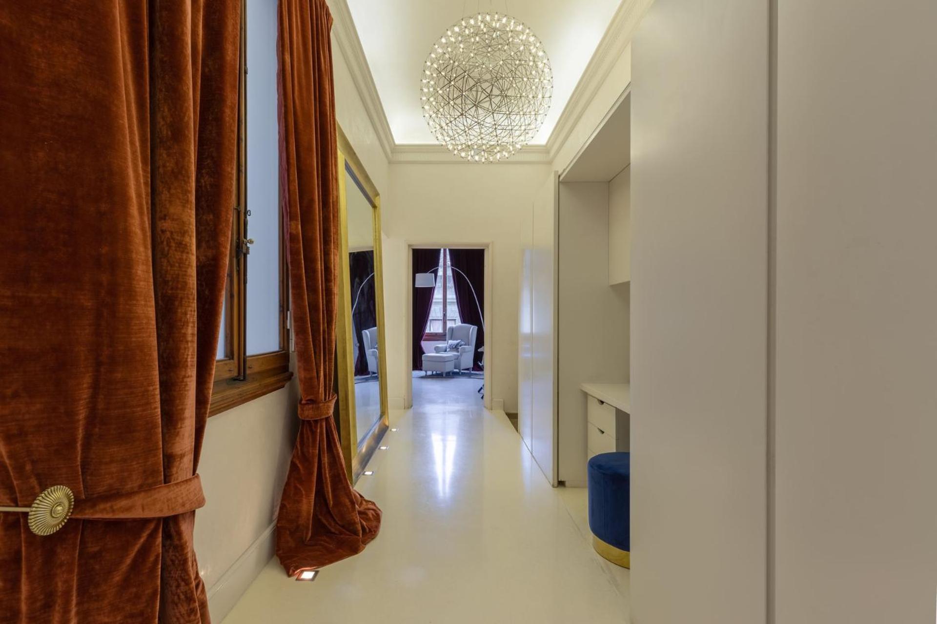 Luxury With Big Terrace In Aparthotel