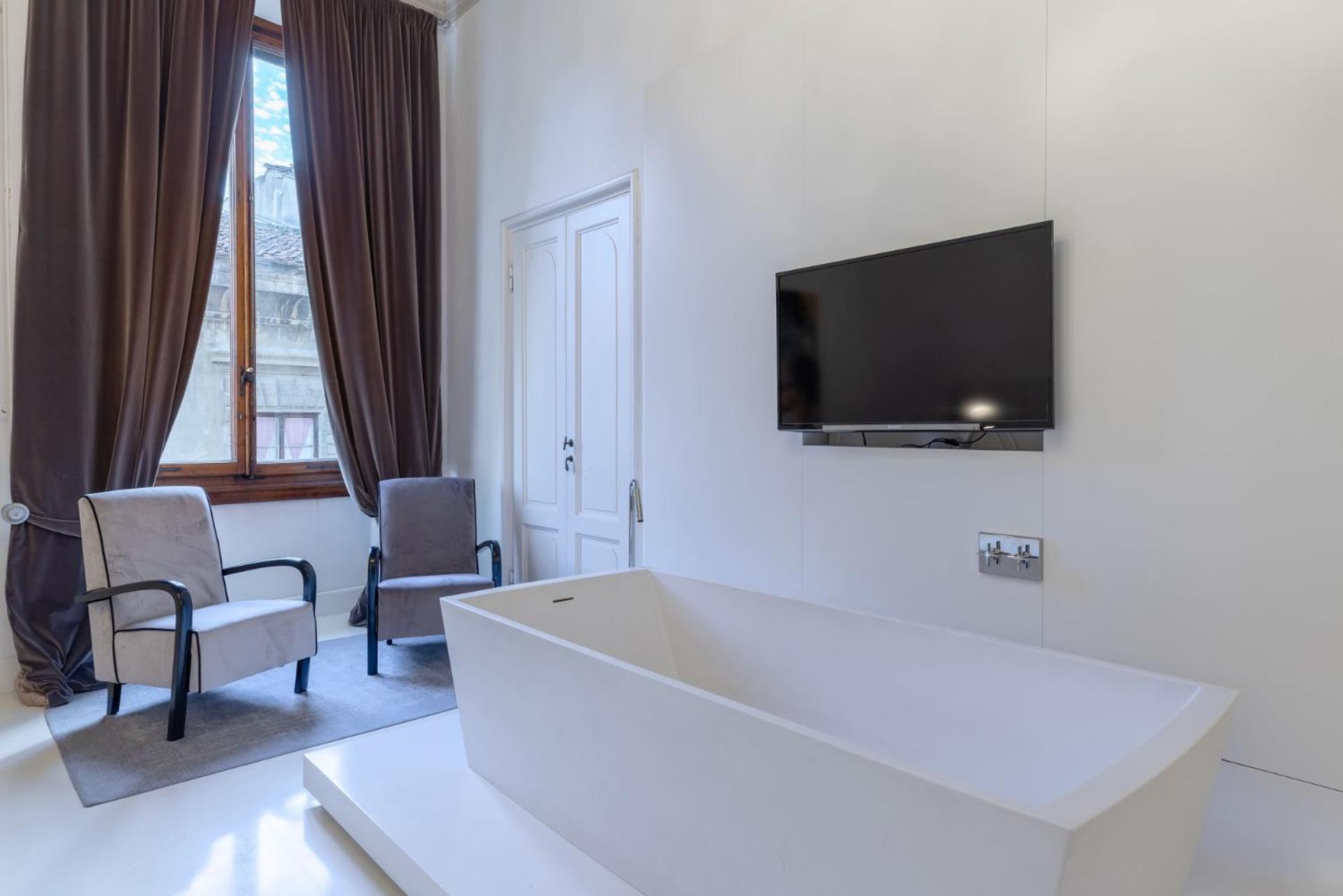 Luxury With Big Terrace In * Florence