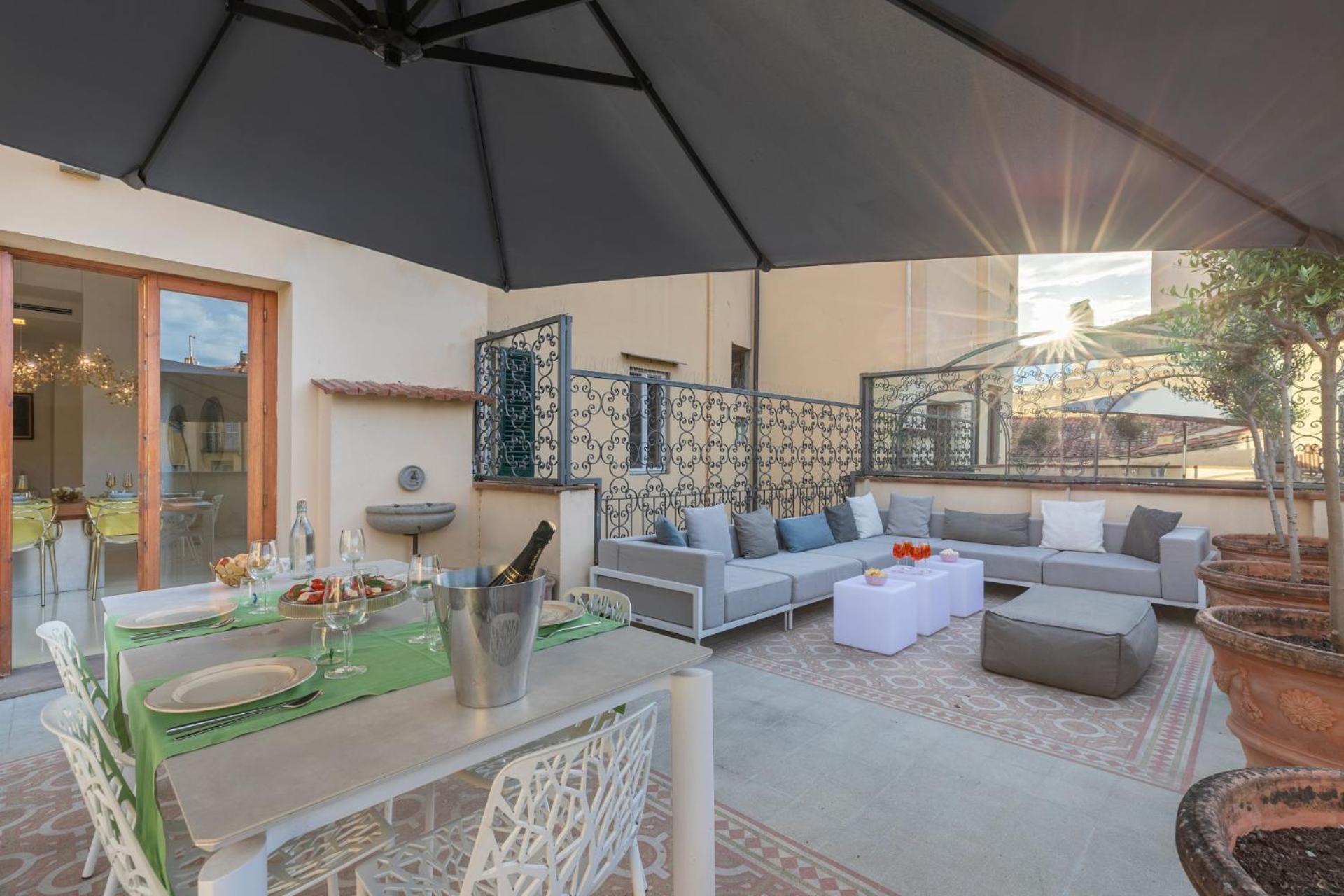 Luxury With Big Terrace In * Florence