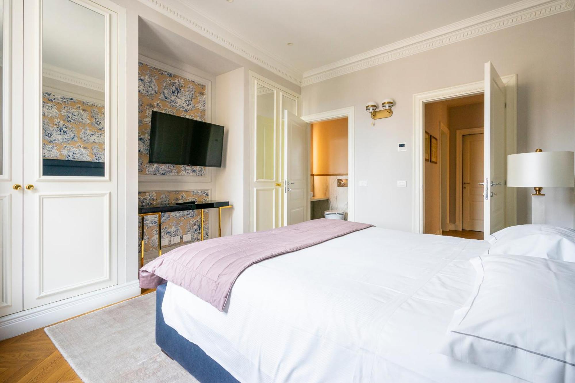Palazzo Pazzi Vitali Luxury In Florence