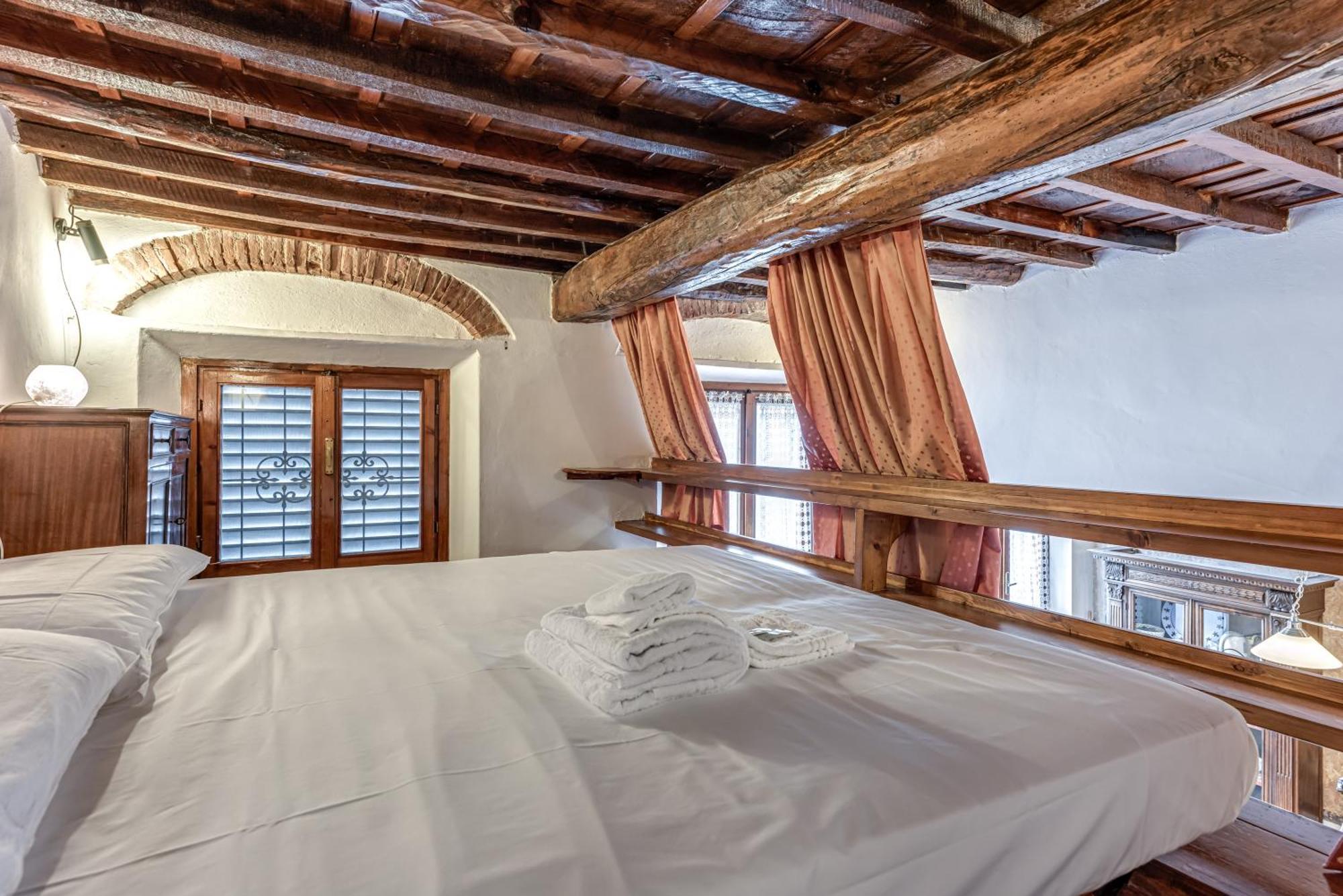 Apartment Comodo Dietro Il Duomo *