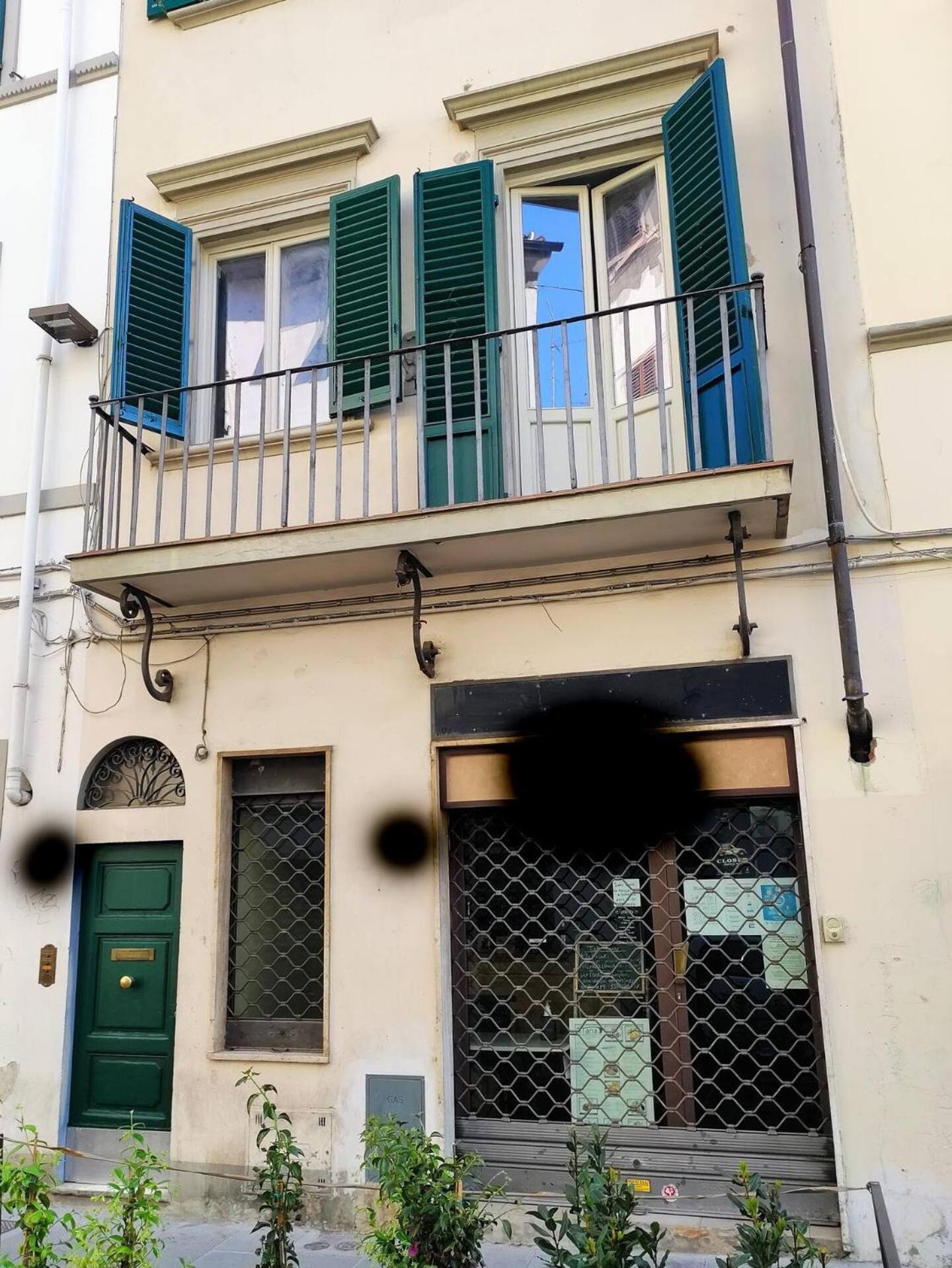 Dante, In The Historic Center