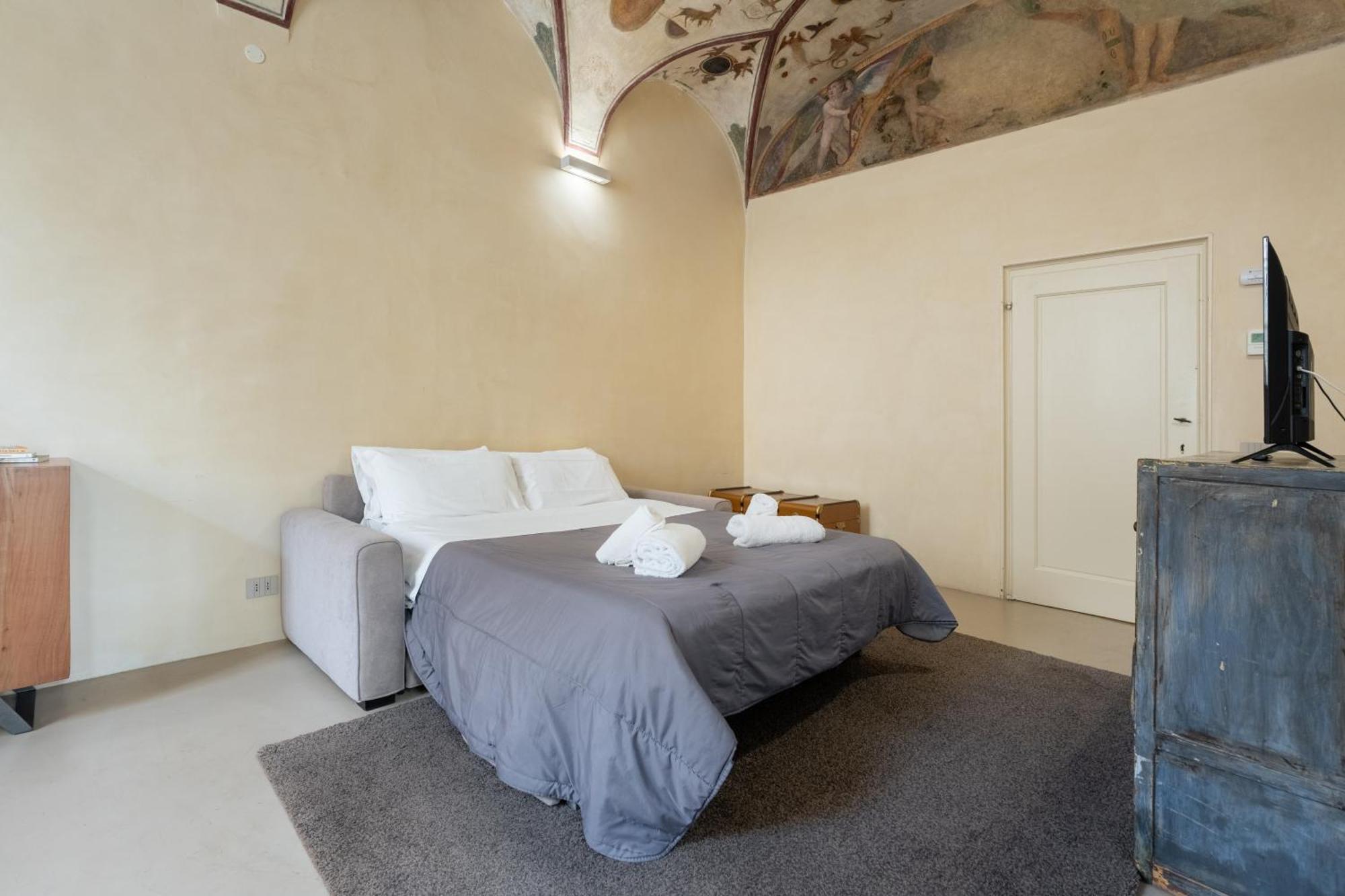 Keys Of Italy - Benci 20 Fresco - Frescoes One Bedroom Santa Croce Apartment