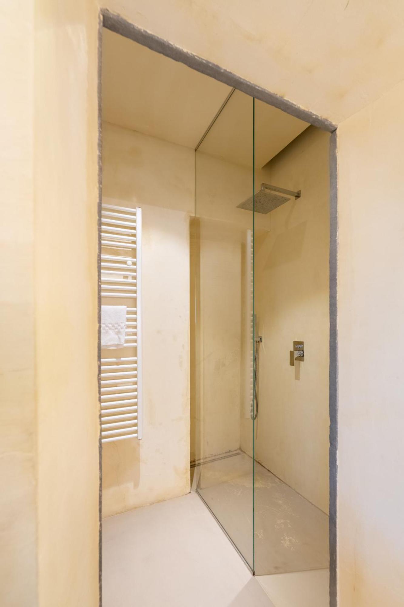 Keys Of Italy - Benci 20 Fresco - Frescoes One Bedroom Santa Croce Apartment Florence