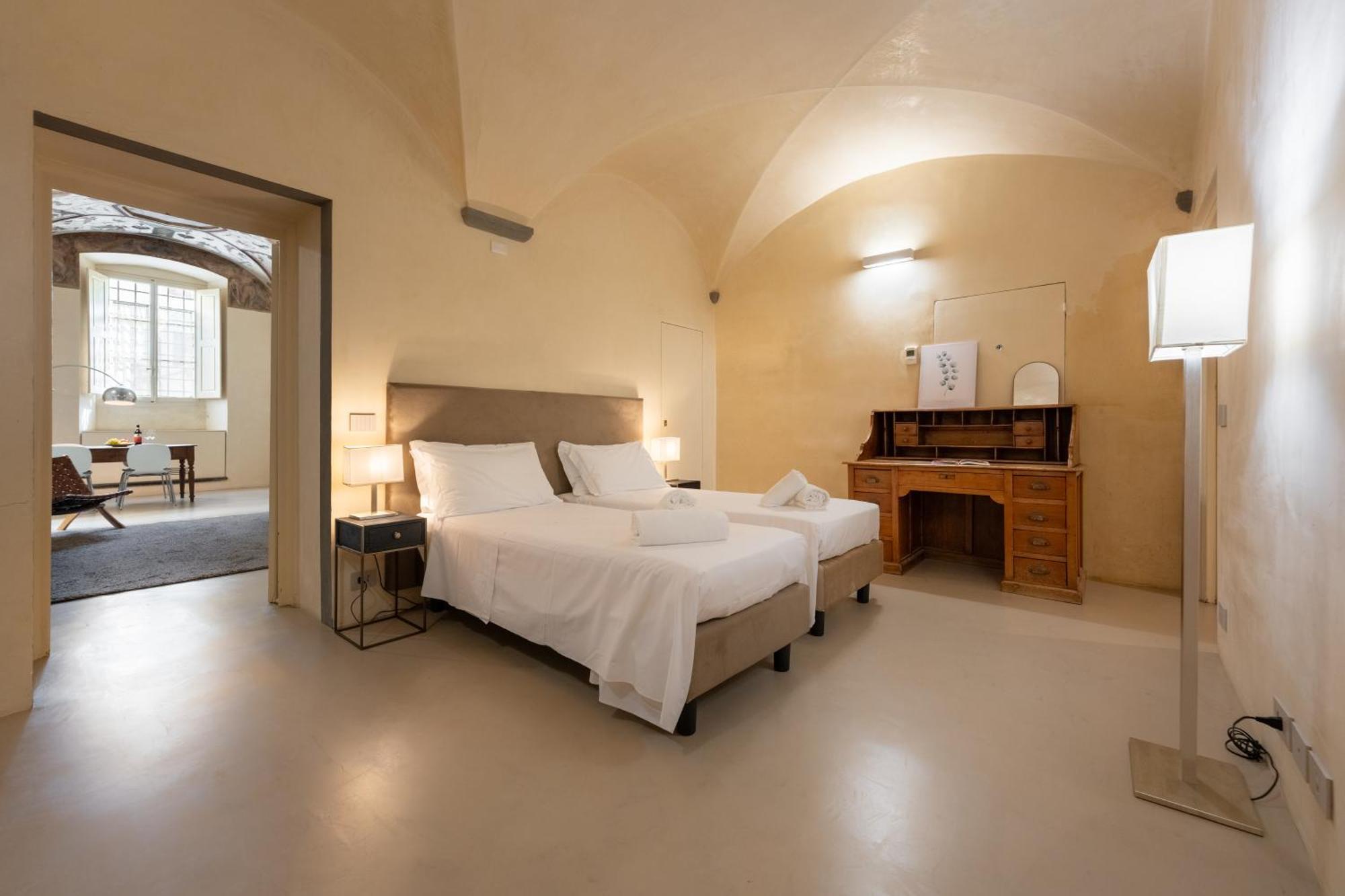 Keys Of Italy - Benci 20 Fresco - Frescoes One Bedroom Santa Croce Apartment *