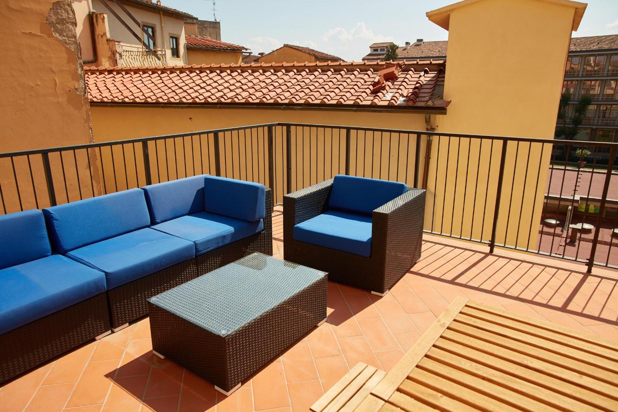 Servi Elegant With Terrace