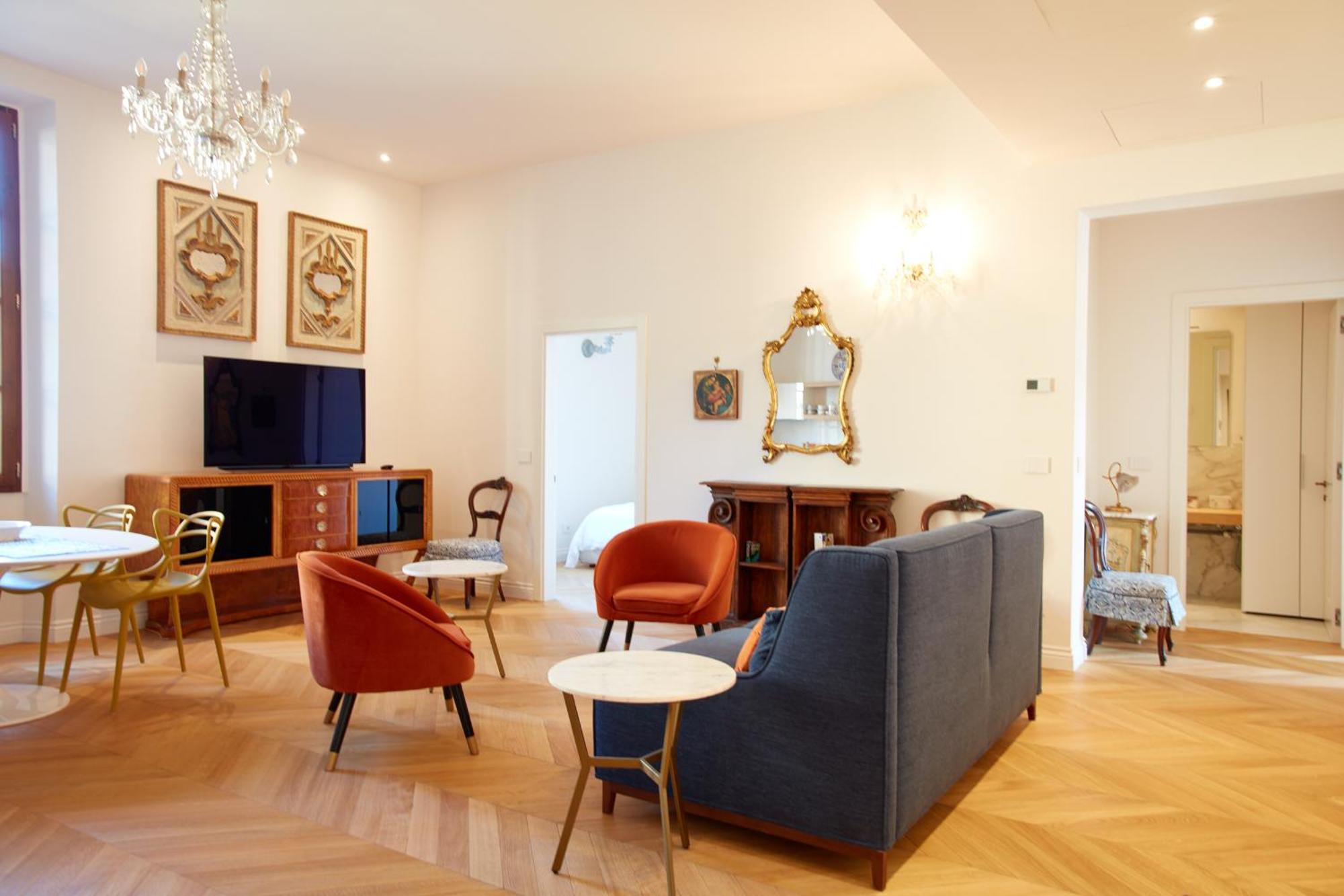 Apartment Servi Elegant With Terrace Florence