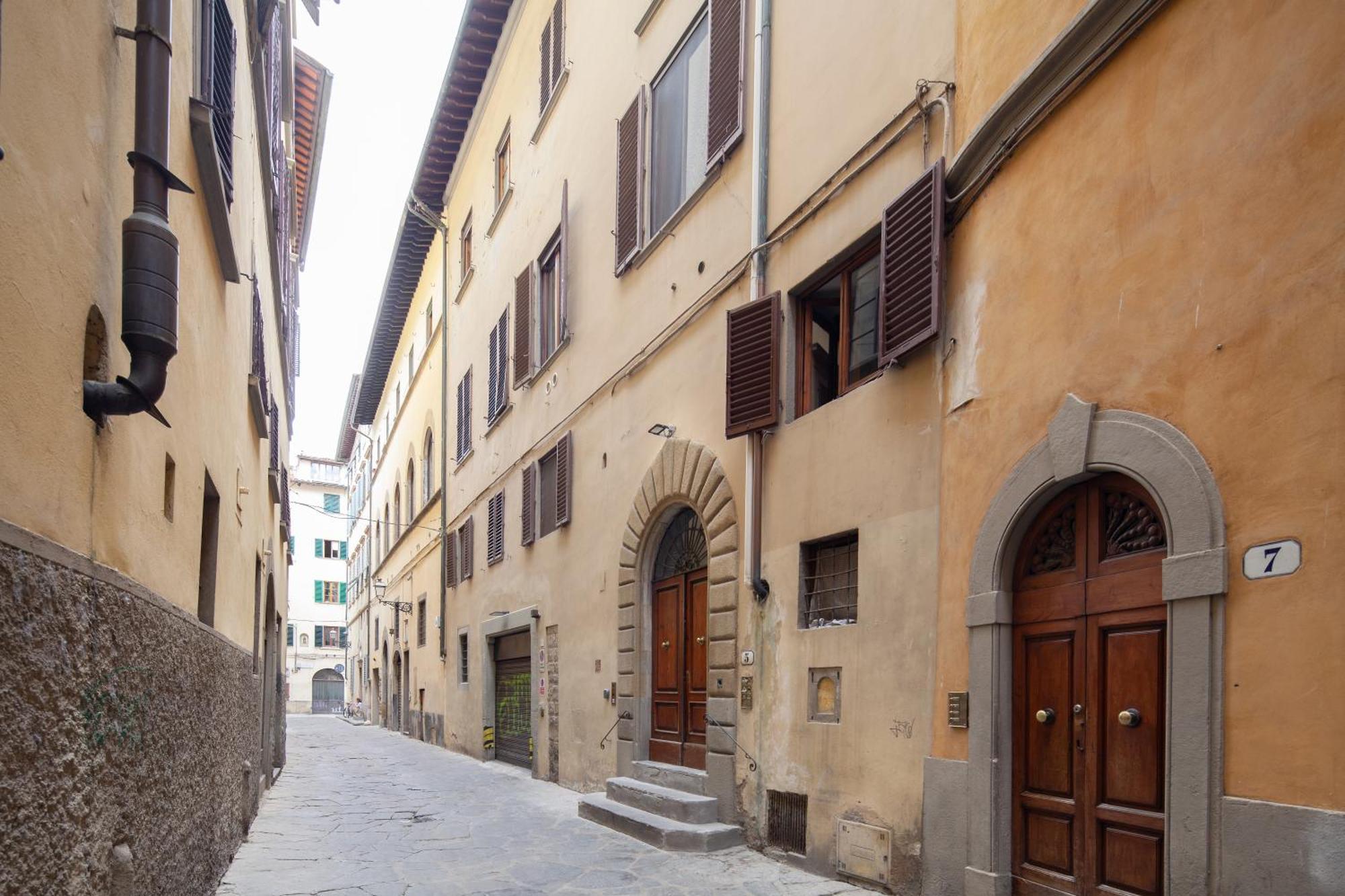 Aurora's, Renaissance Suite, Historic Apartment, Pivot Location, Few Walks From All, Ac Bedroom Florence