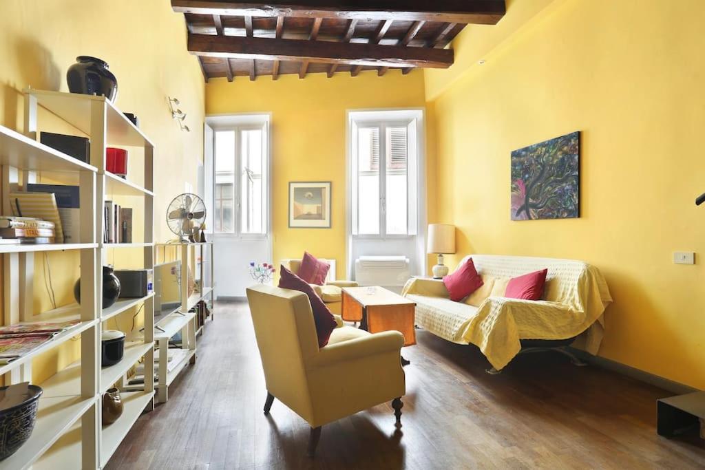 Apartment Relax Like Home, Via Ricasoli 6, Next To The Duomo Of