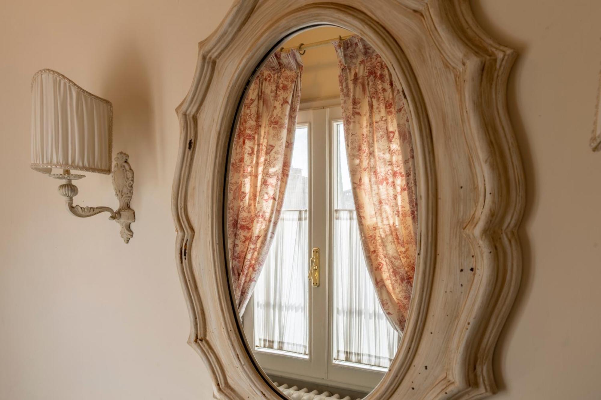 Cathedral Charme Apartment *