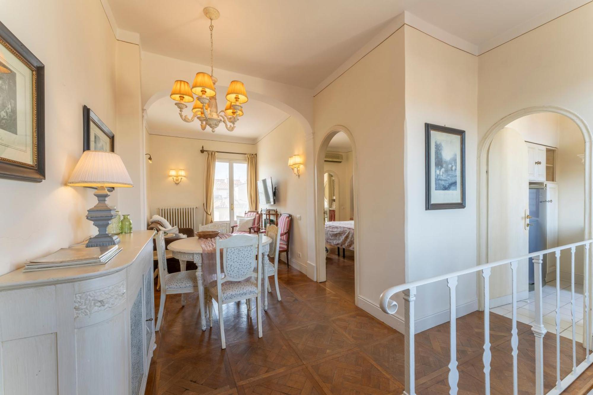 Cathedral Charme Apartment *