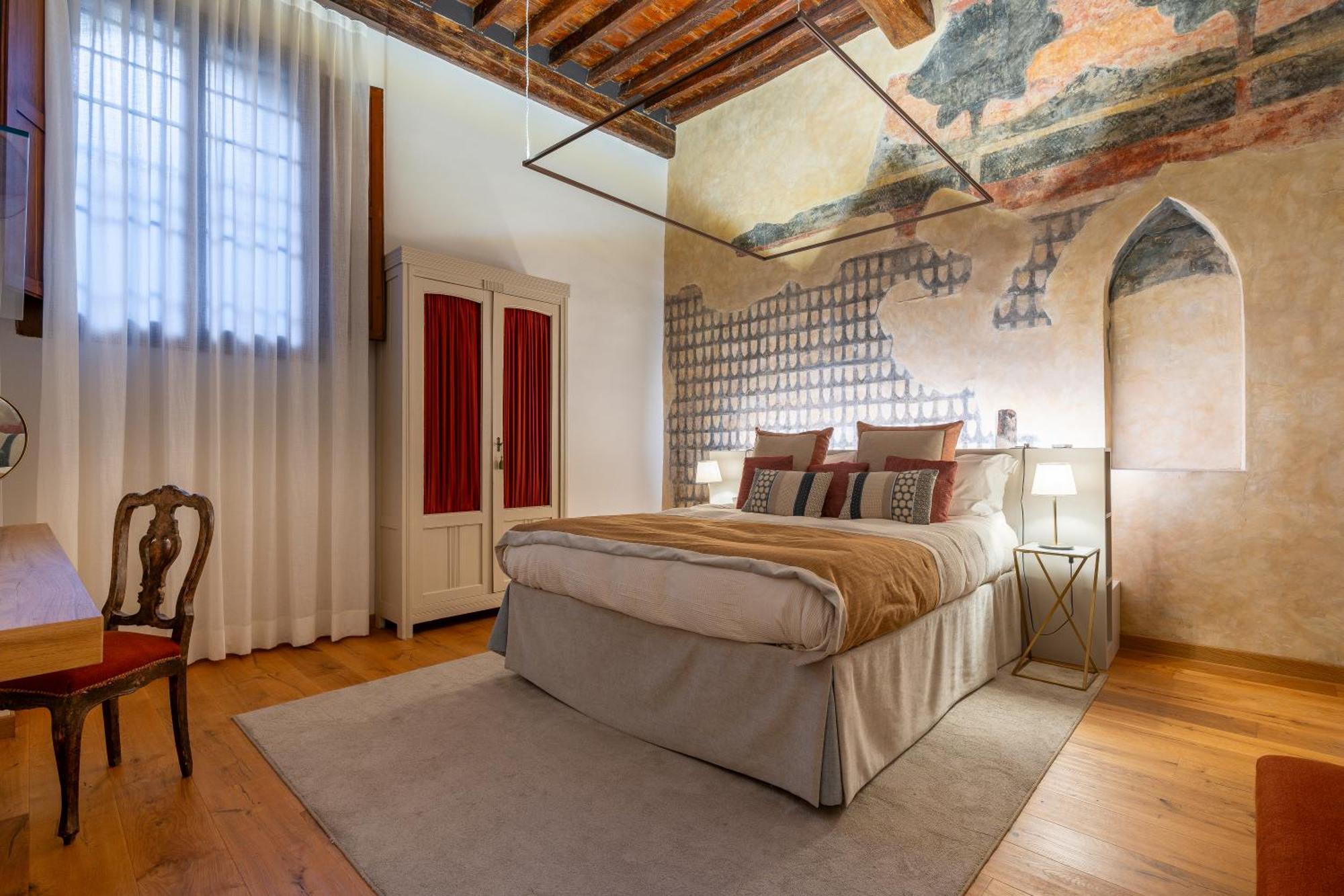 The Tornabuoni Palace Boutique *