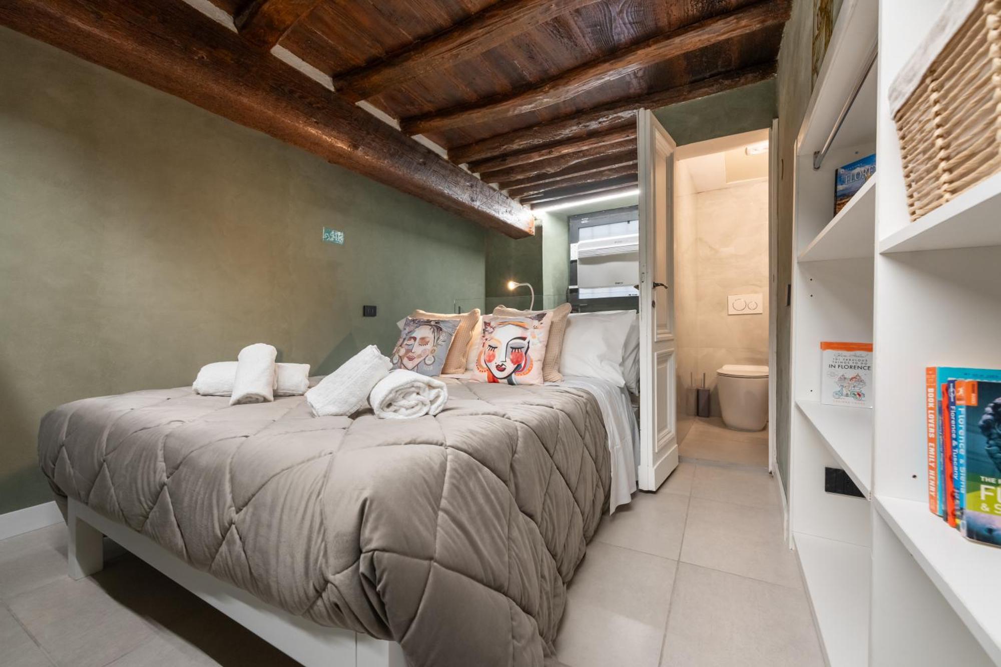 Keys Of Italy - Vigna Vecchia 24 - Cozy Mezzanine In Santa Croce Apartment *