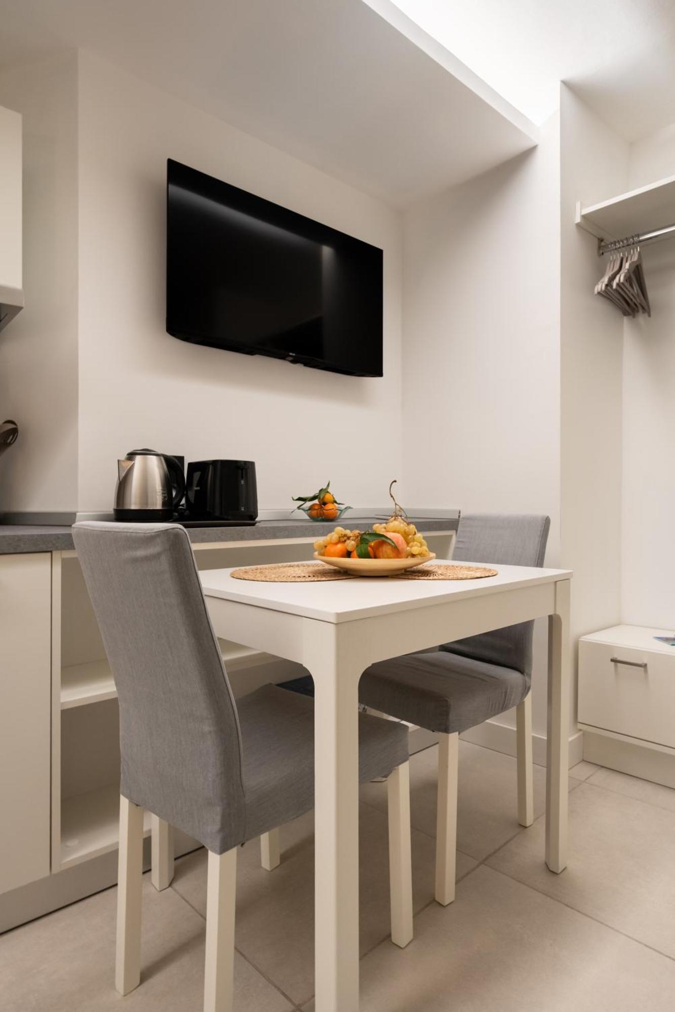 Keys Of Italy - Vigna Vecchia 24 - Cozy Mezzanine In Santa Croce Apartment *