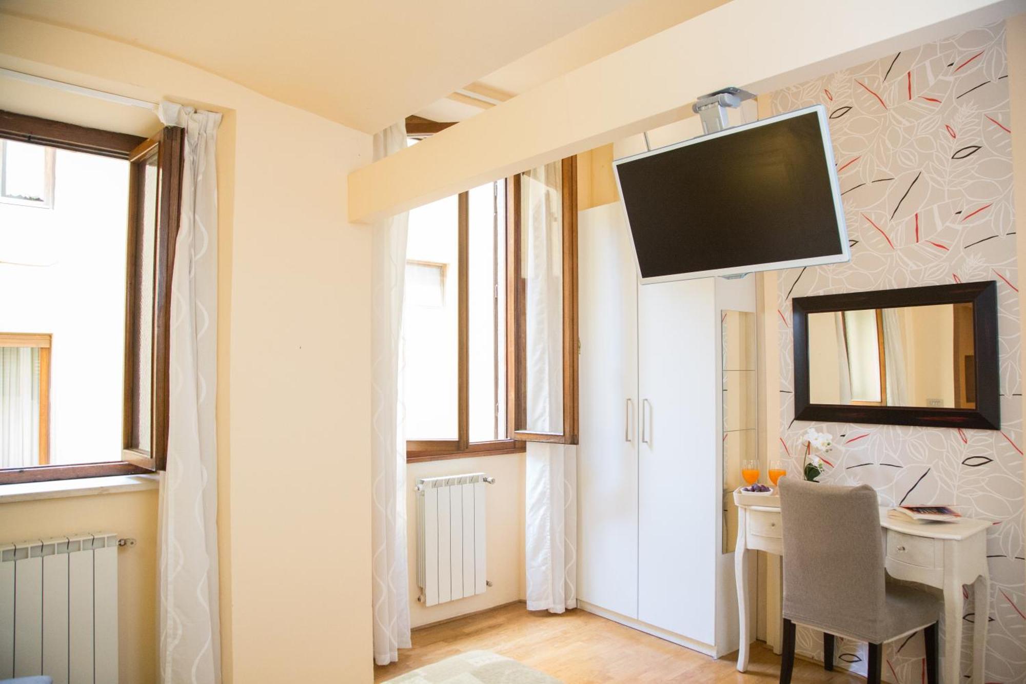 Apartment Ponte Vecchio Luxury Retreat