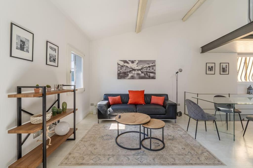 Lion 32 Apartment *
