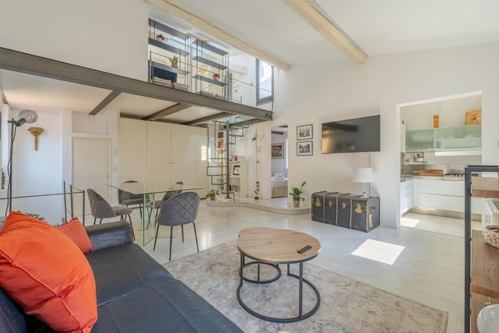 Apartment Lion 32 *