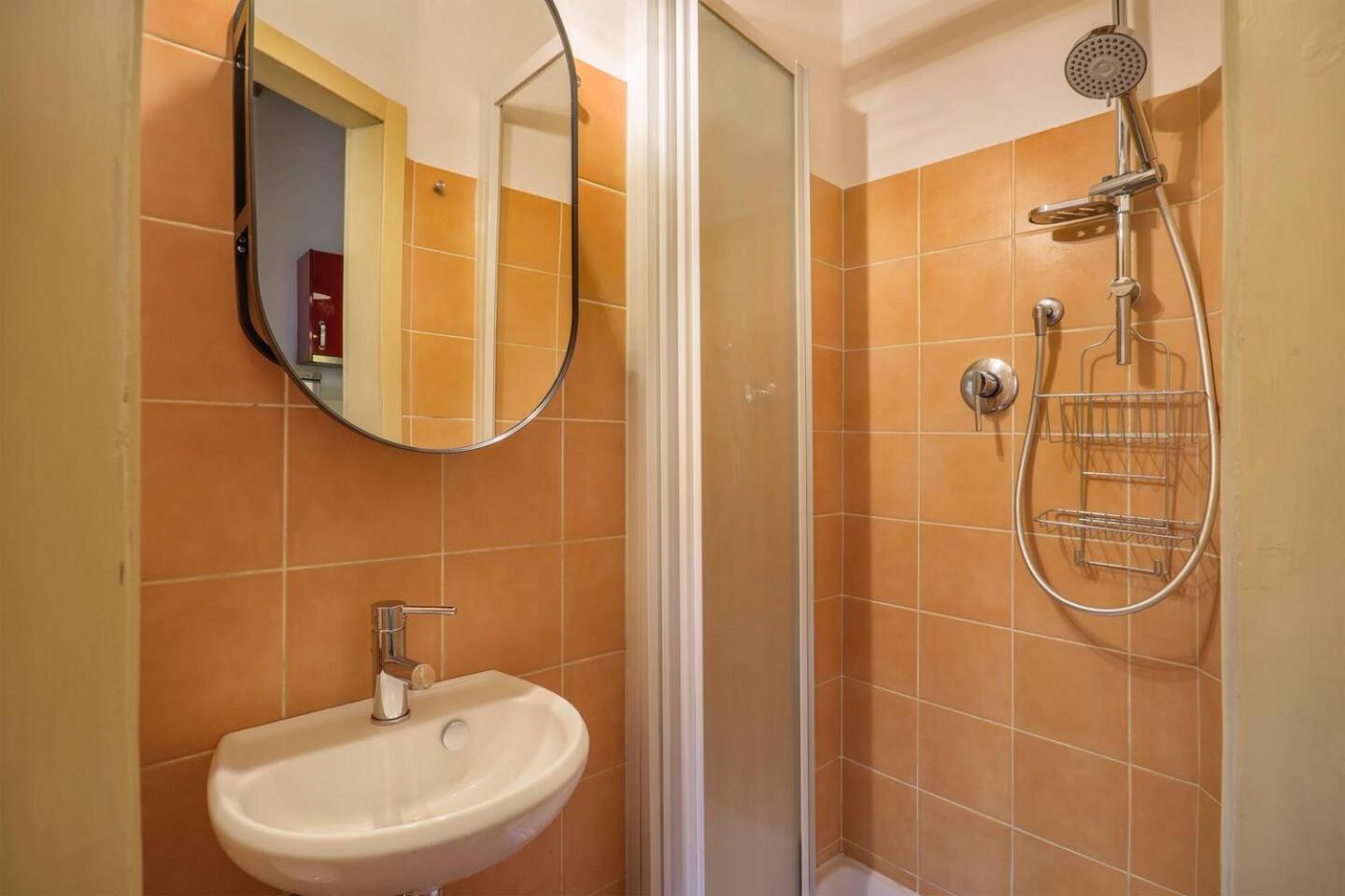 Lovely Cozy Flat 2 Bedrooms Apartment *